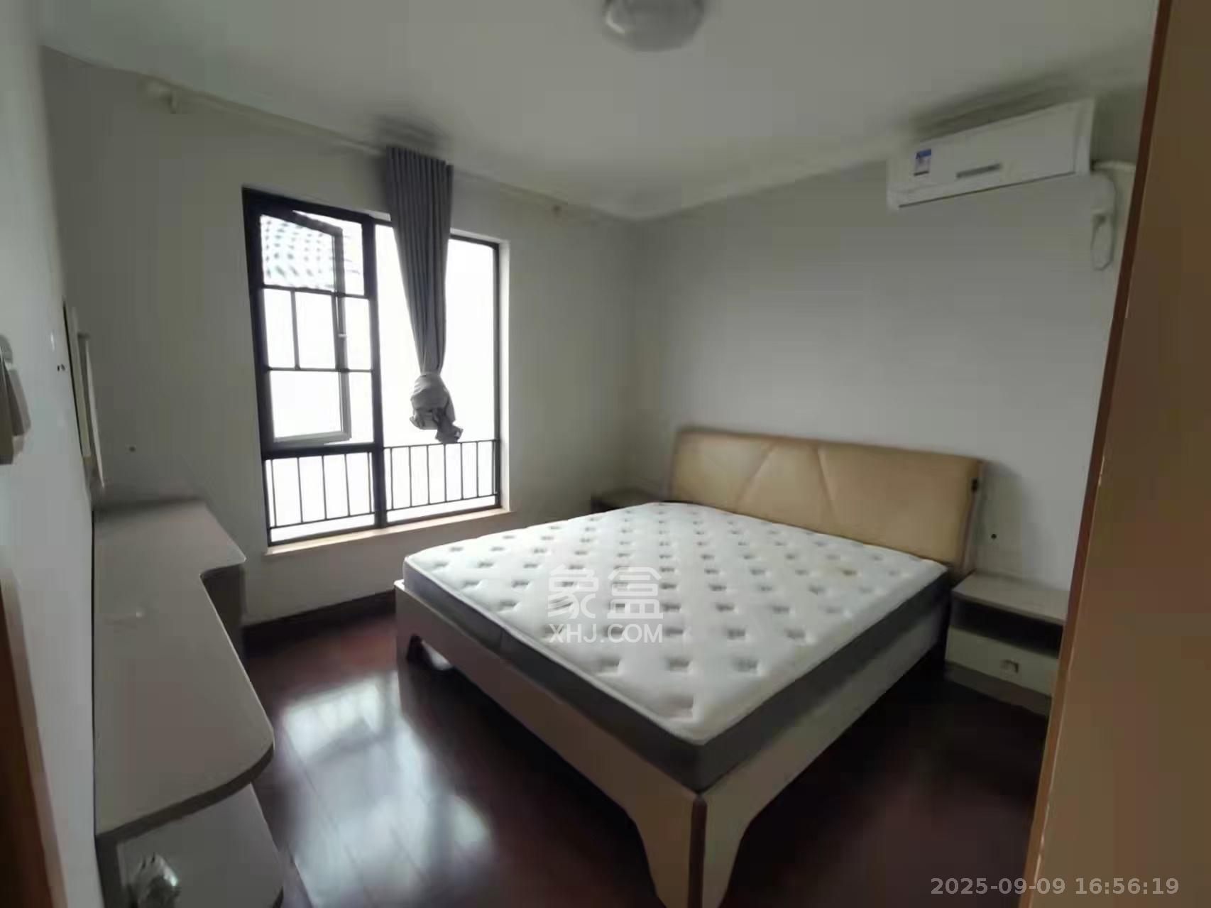 万科白鹭郡  3室2厅2卫    2600.0元/月室内图