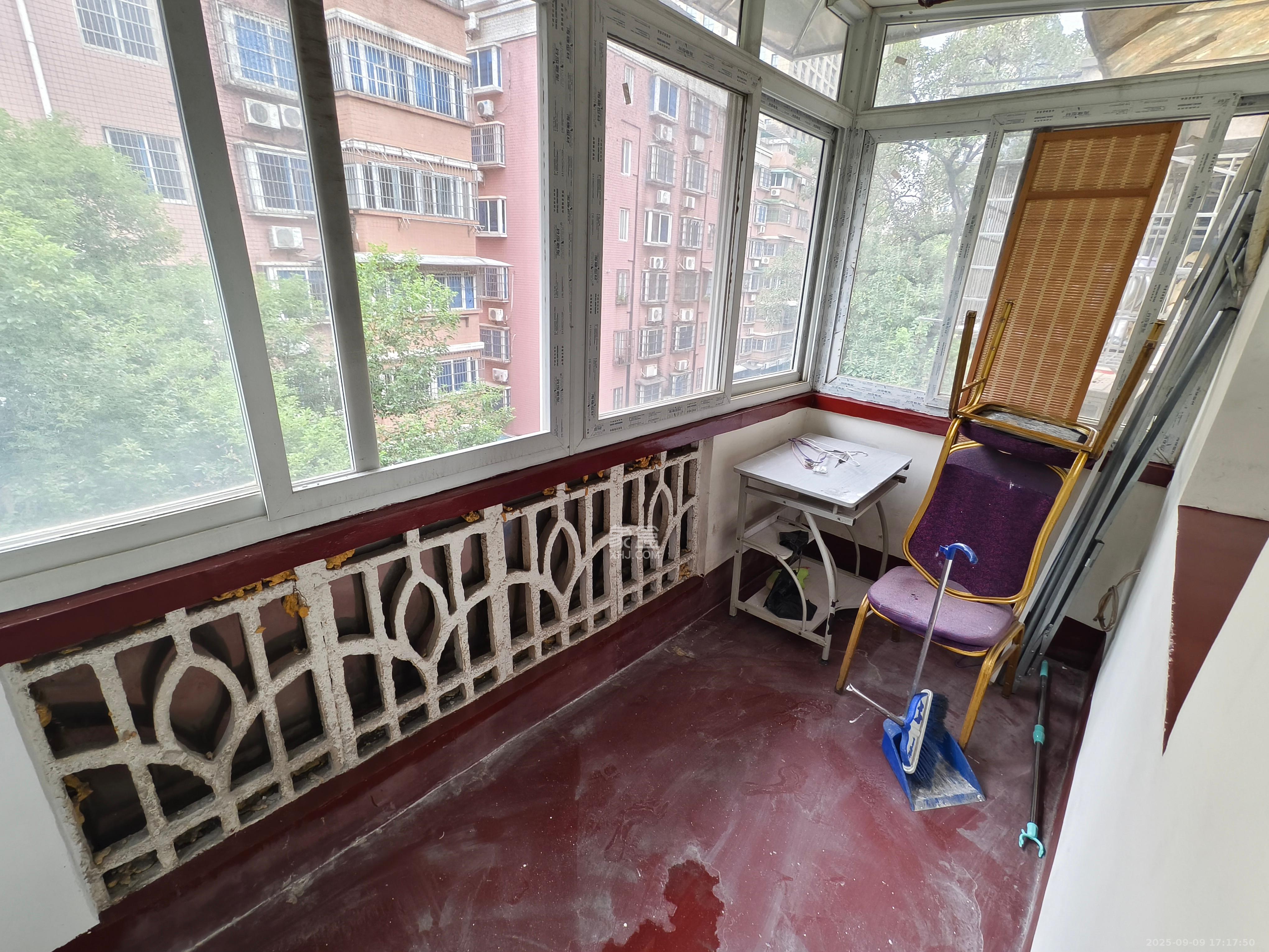 钟馗庙小区  2室2厅1卫    1200.0元/月室内图