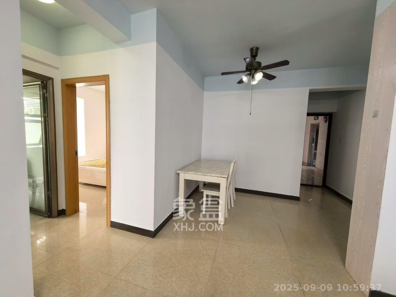 地华梅溪湖畔  2室2厅1卫    2200.0元/月 地华梅溪湖畔  2室2厅1卫    2200.0元/月室内图