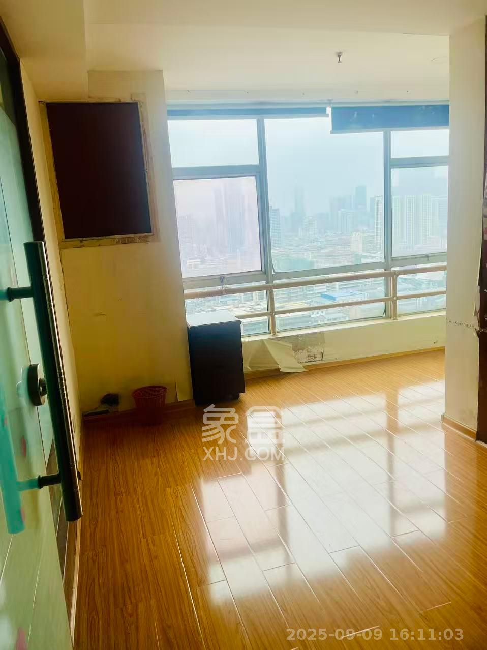 五一新干线 2室1厅1卫 6000.0元/月 五一新干线 2室1厅1卫 6000.0元/月室内图