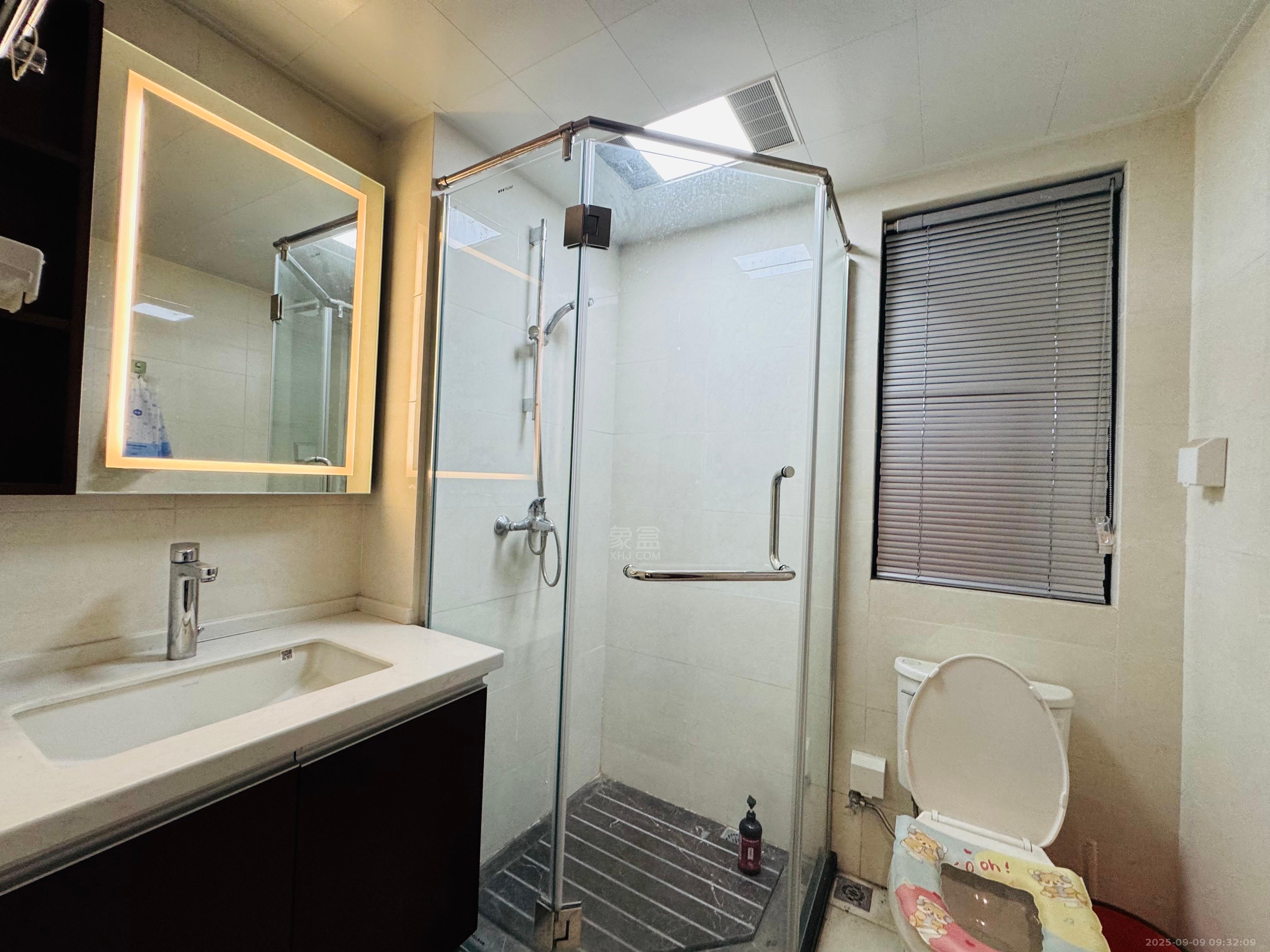 中建玥熙台 3室2厅2卫 1900.0元/月 中建玥熙台 3室2厅2卫 1900.0元/月室内图