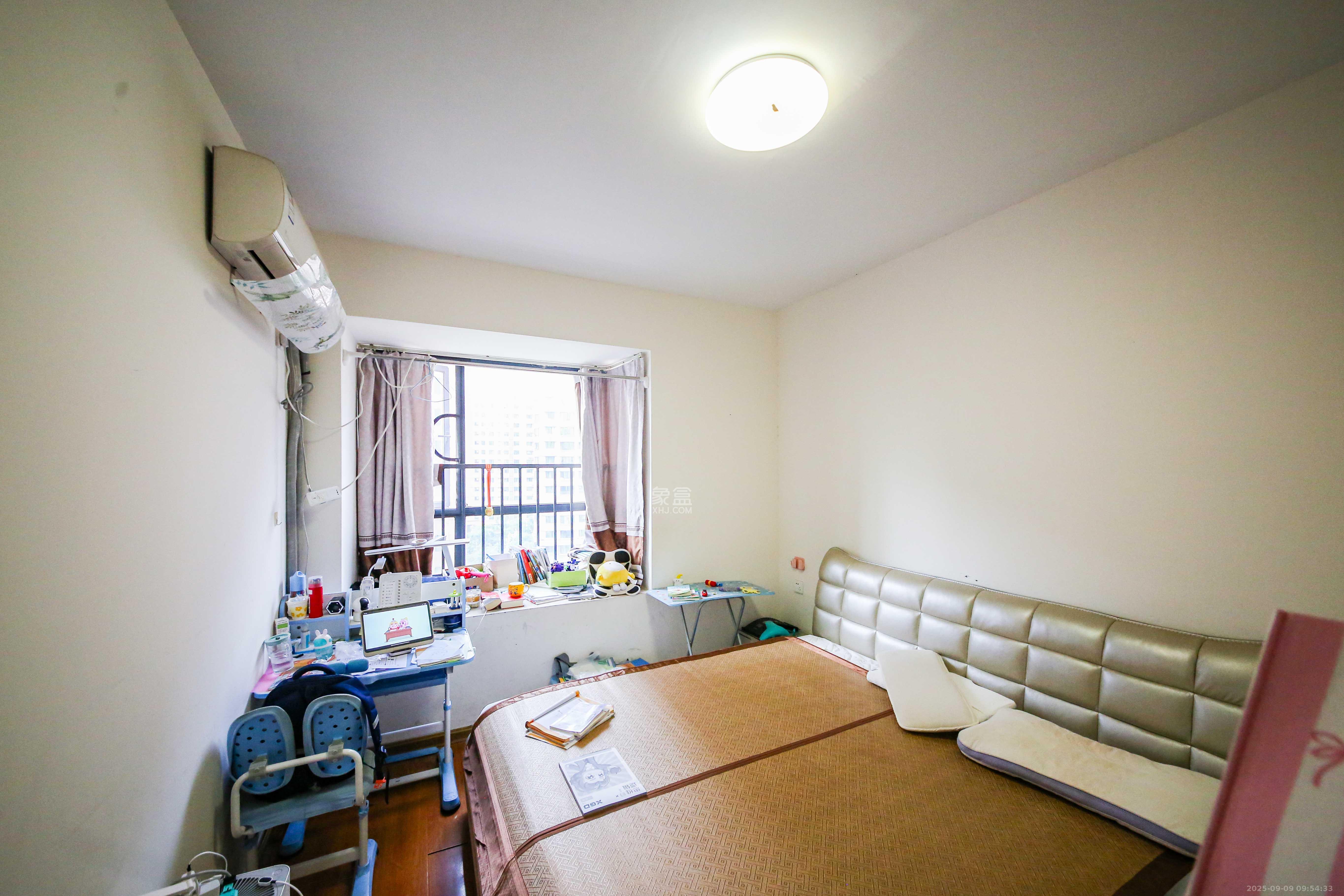 水墨林溪  3室2厅2卫    90.0万卧室