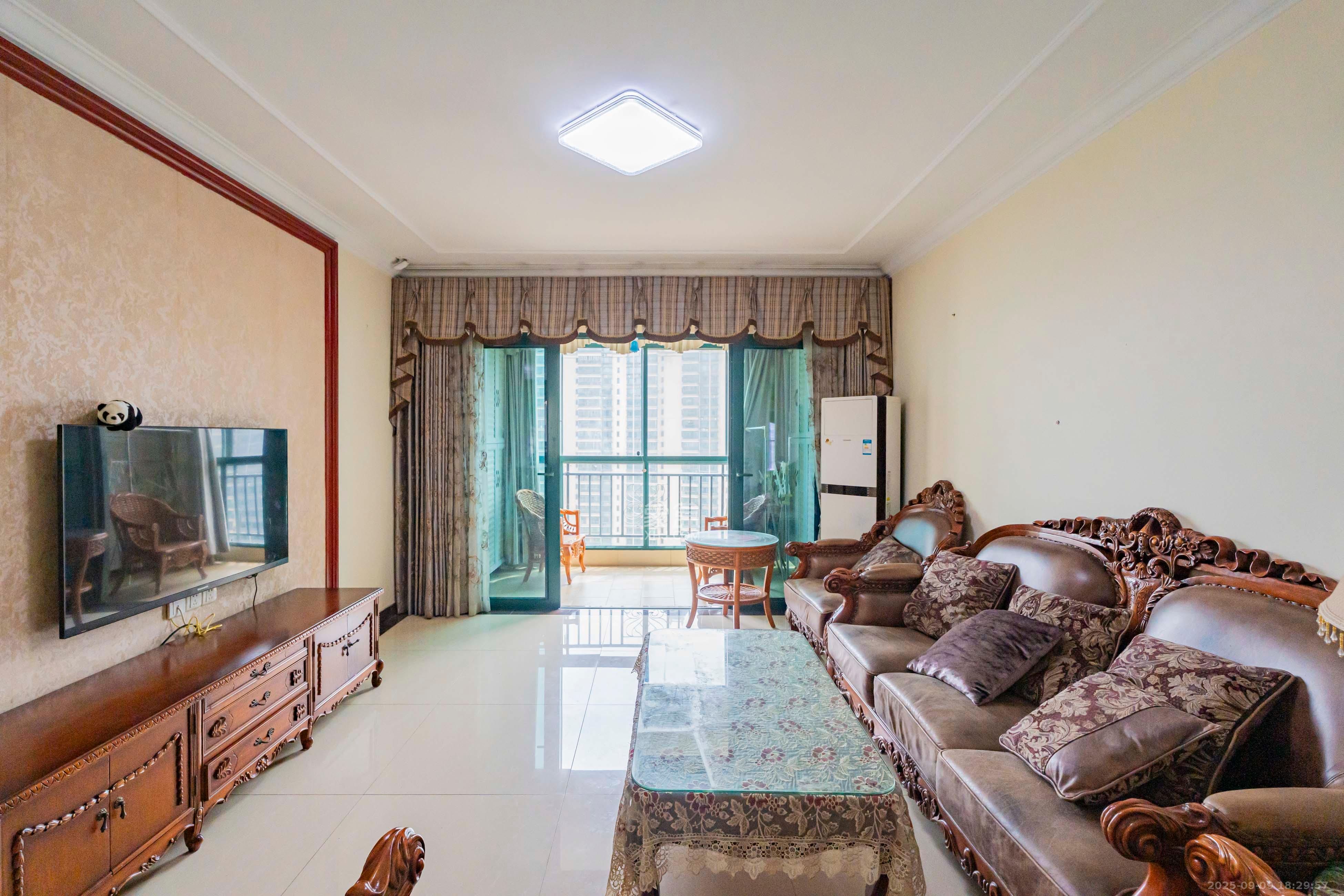 恒大雅苑  3室2厅2卫    145.0万