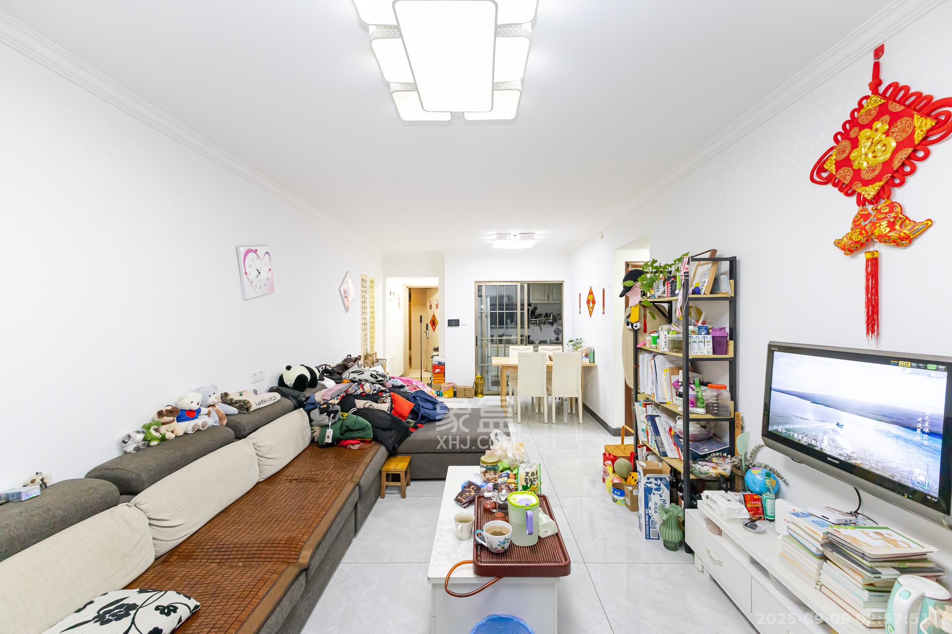 时代倾城三期  1室0厅0卫    54.0万 时代倾城三期  1室0厅0卫    54.0万客厅