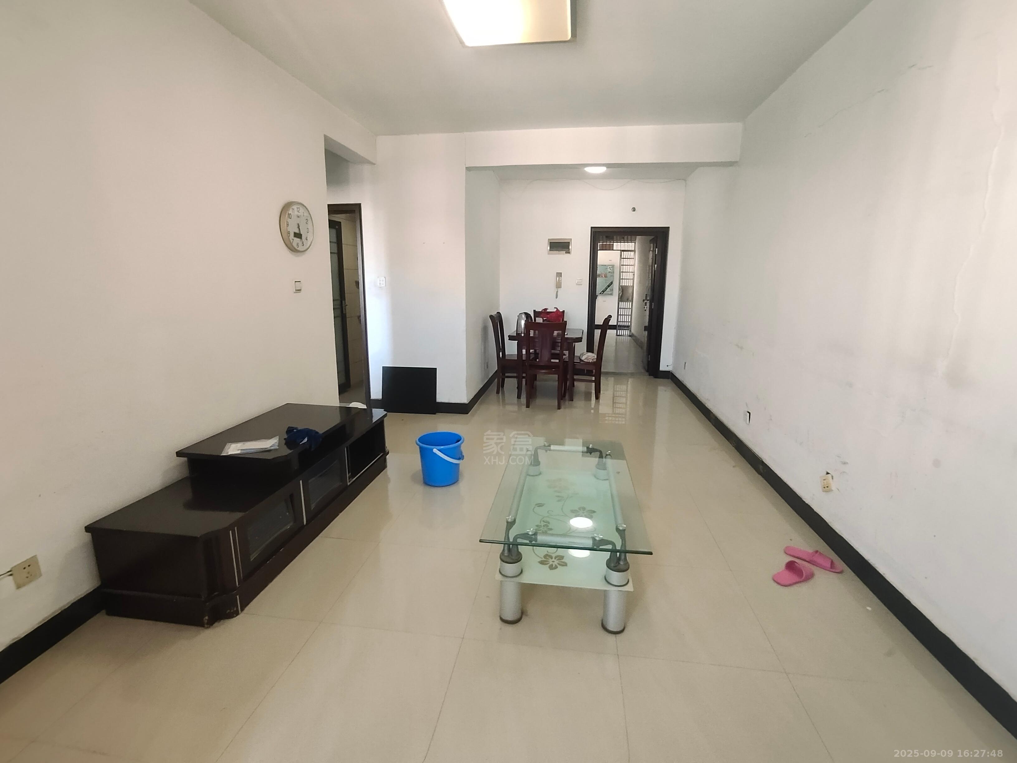 曦美苑 2室2厅1卫 1400.0元/月 曦美苑 2室2厅1卫 1400.0元/月室内图