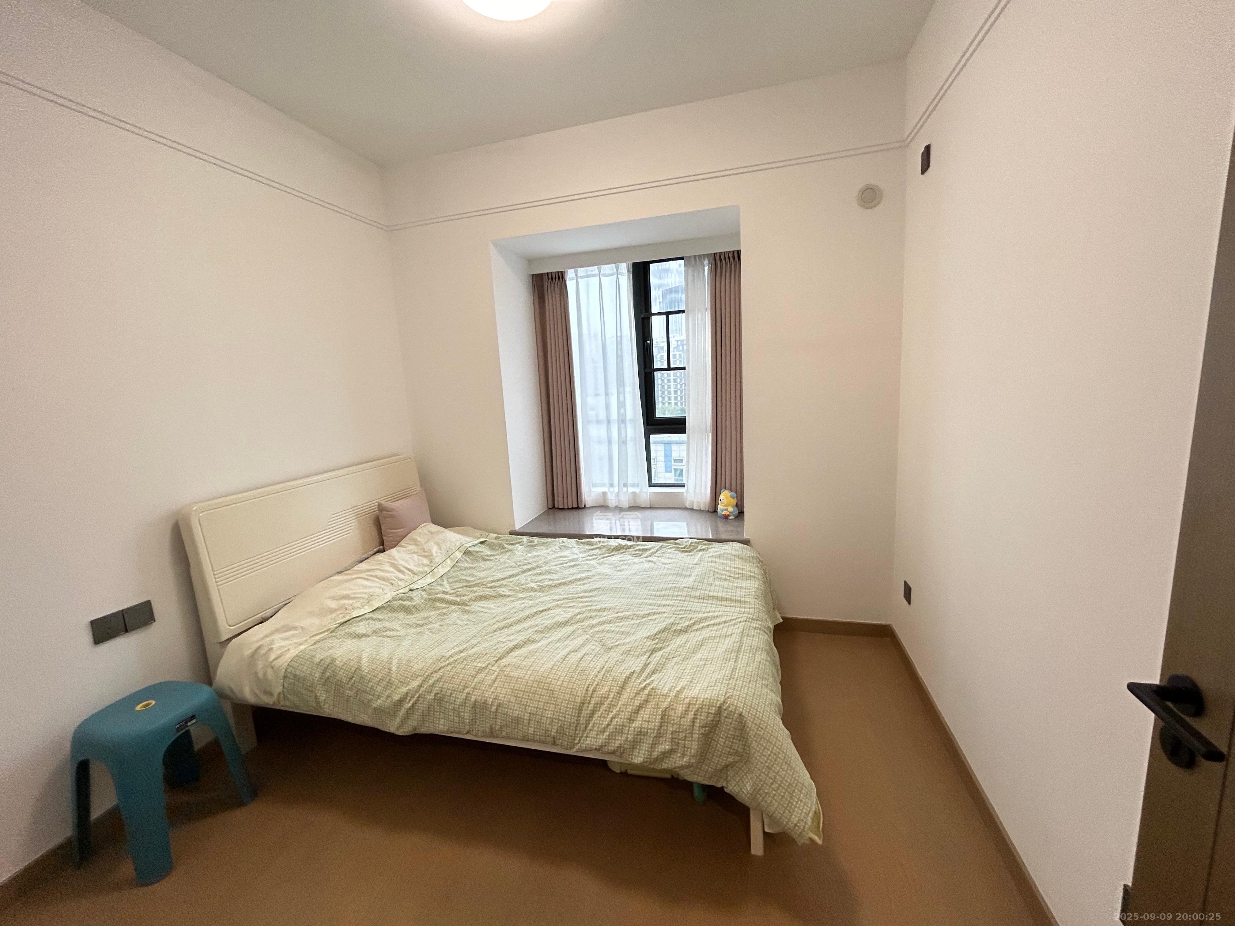 长房悦香山 1室1厅1卫 1150.0元/月 长房悦香山 1室1厅1卫 1150.0元/月室内图