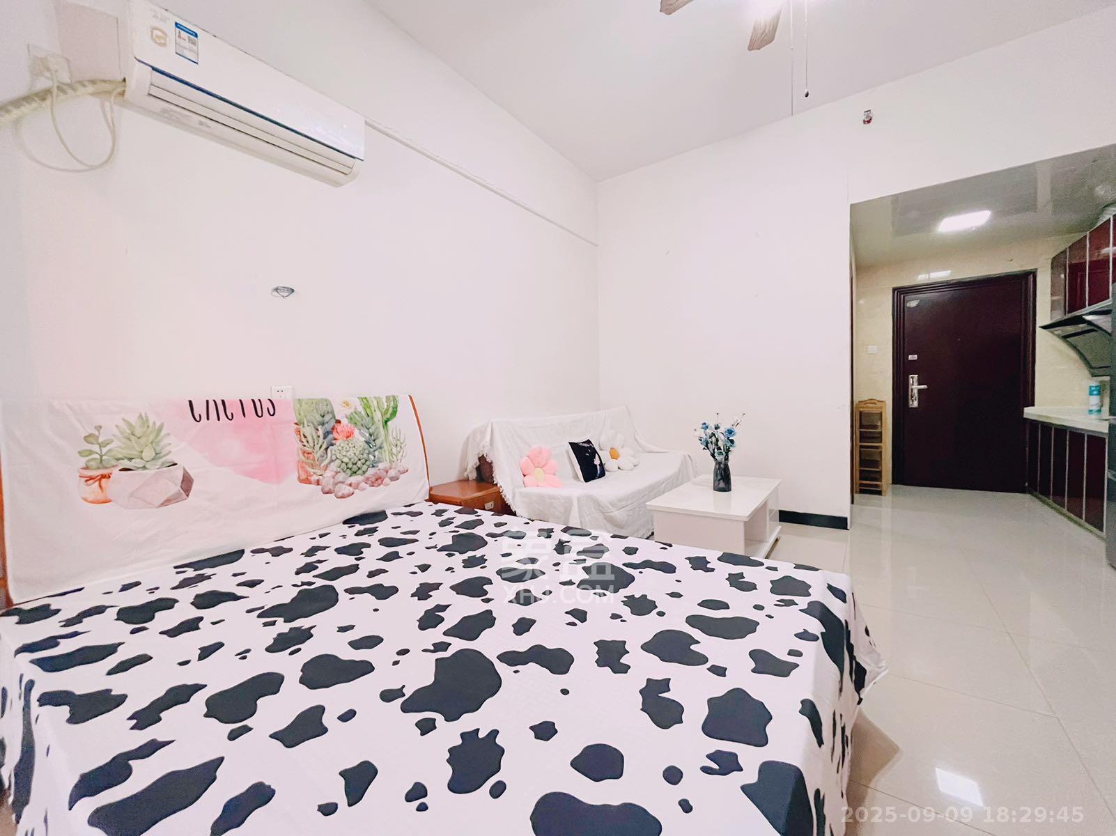 乐尚城 1室1厅1卫 1600.0元/月 乐尚城 1室1厅1卫 1600.0元/月室内图