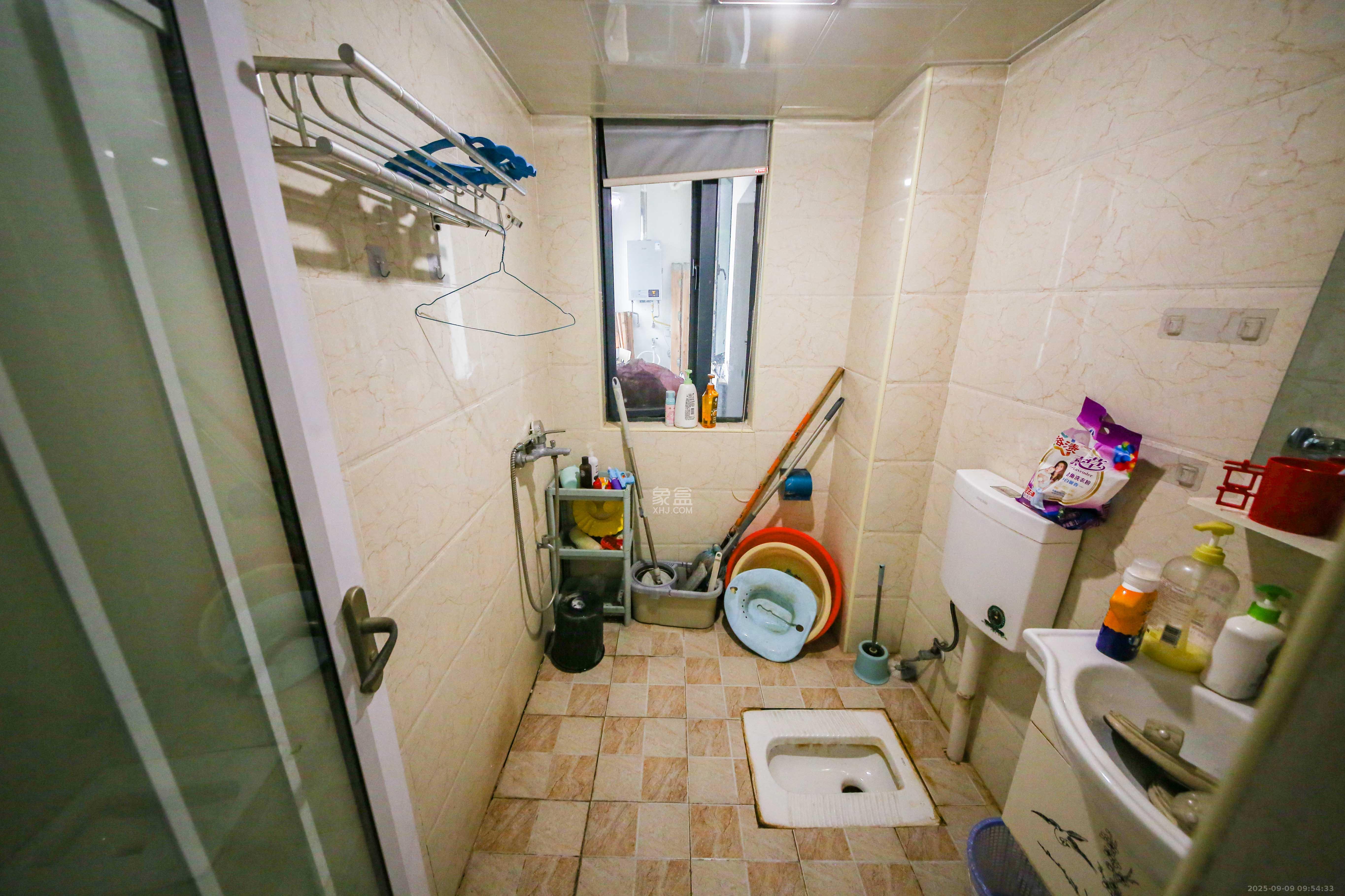 水墨林溪 3室2厅2卫 90.0万 水墨林溪 3室2厅2卫 90.0万卫生间