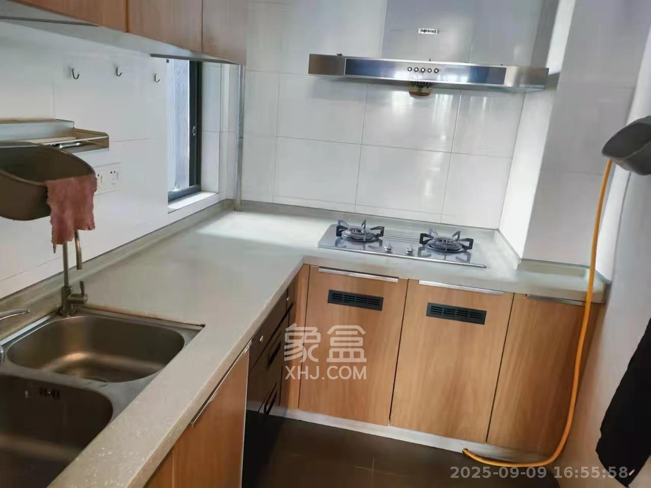 万科白鹭郡  3室2厅2卫    2600.0元/月室内图