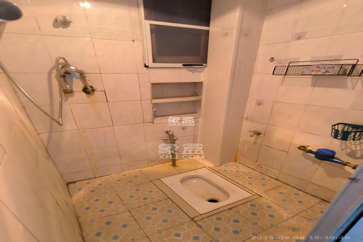 长沙市中医康复医院宿舍(长沙市骨科按摩医院) 2室1厅1卫 1300.0元/月 长沙市中医康复医院宿舍(长沙市骨科按摩医院) 2室1厅1卫 1300.0元/月室内图