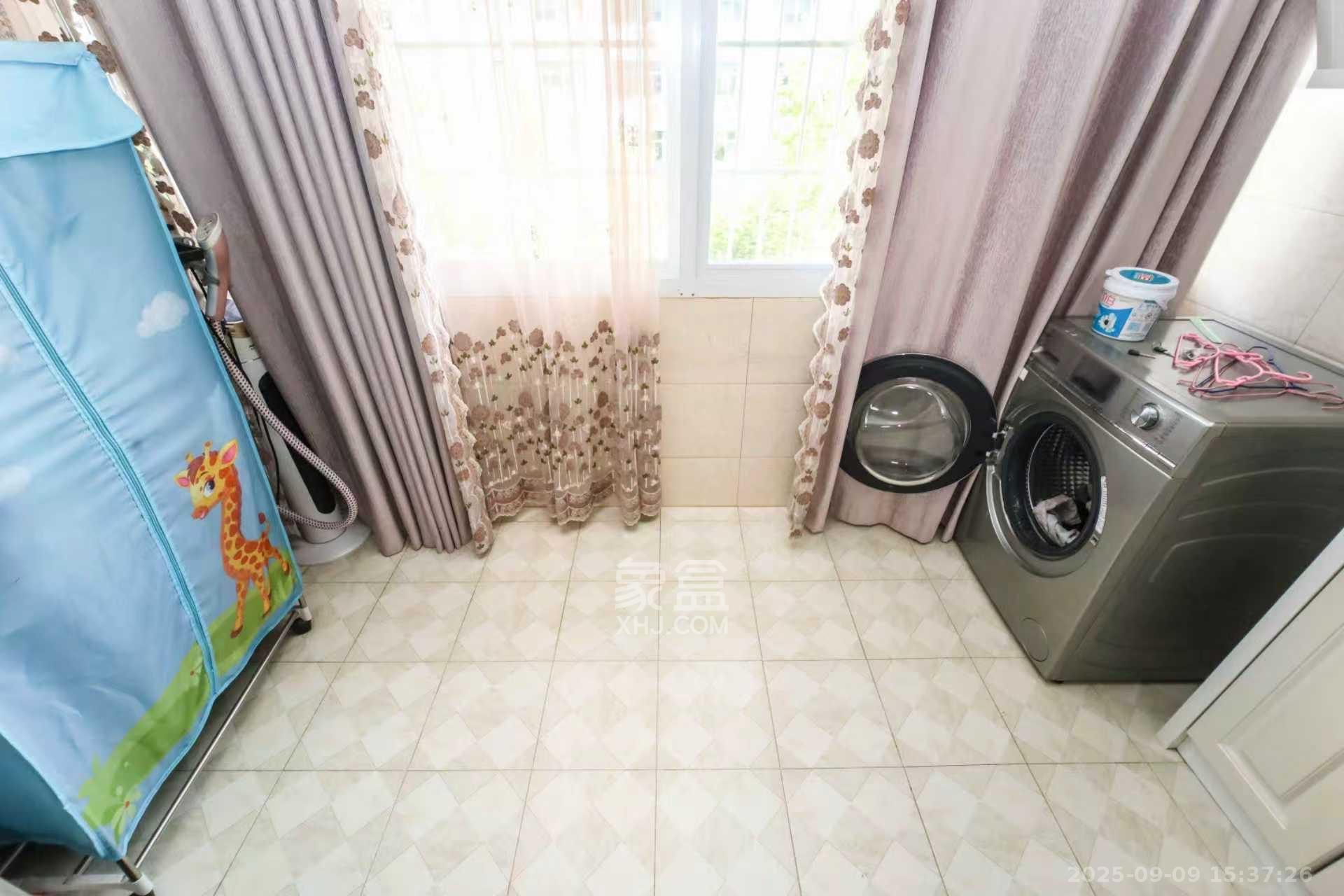 马王堆社区七片  3室2厅1卫    2200.0元/月 马王堆社区七片  3室2厅1卫    2200.0元/月室内图