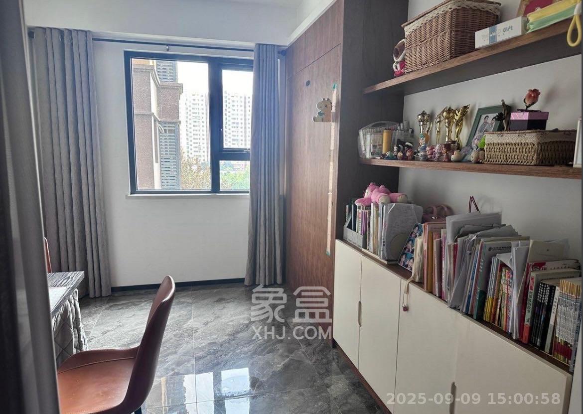 中建嘉和城凤凰台（中建瑞兴家园）  4室2厅2卫   2800.00元/月室内图
