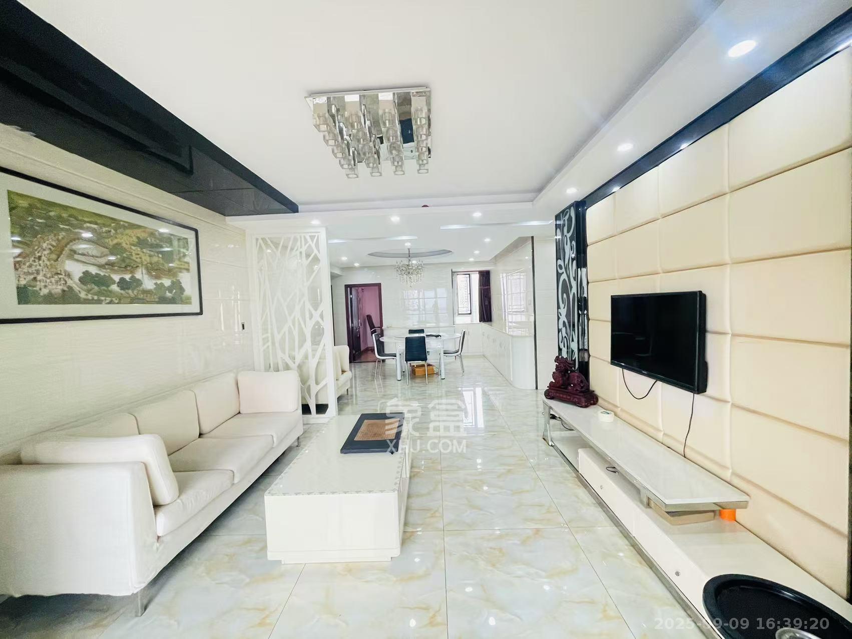 北辰三角洲E5区  3室2厅2卫    4000.0元/月 北辰三角洲E5区  3室2厅2卫    4000.0元/月室内图