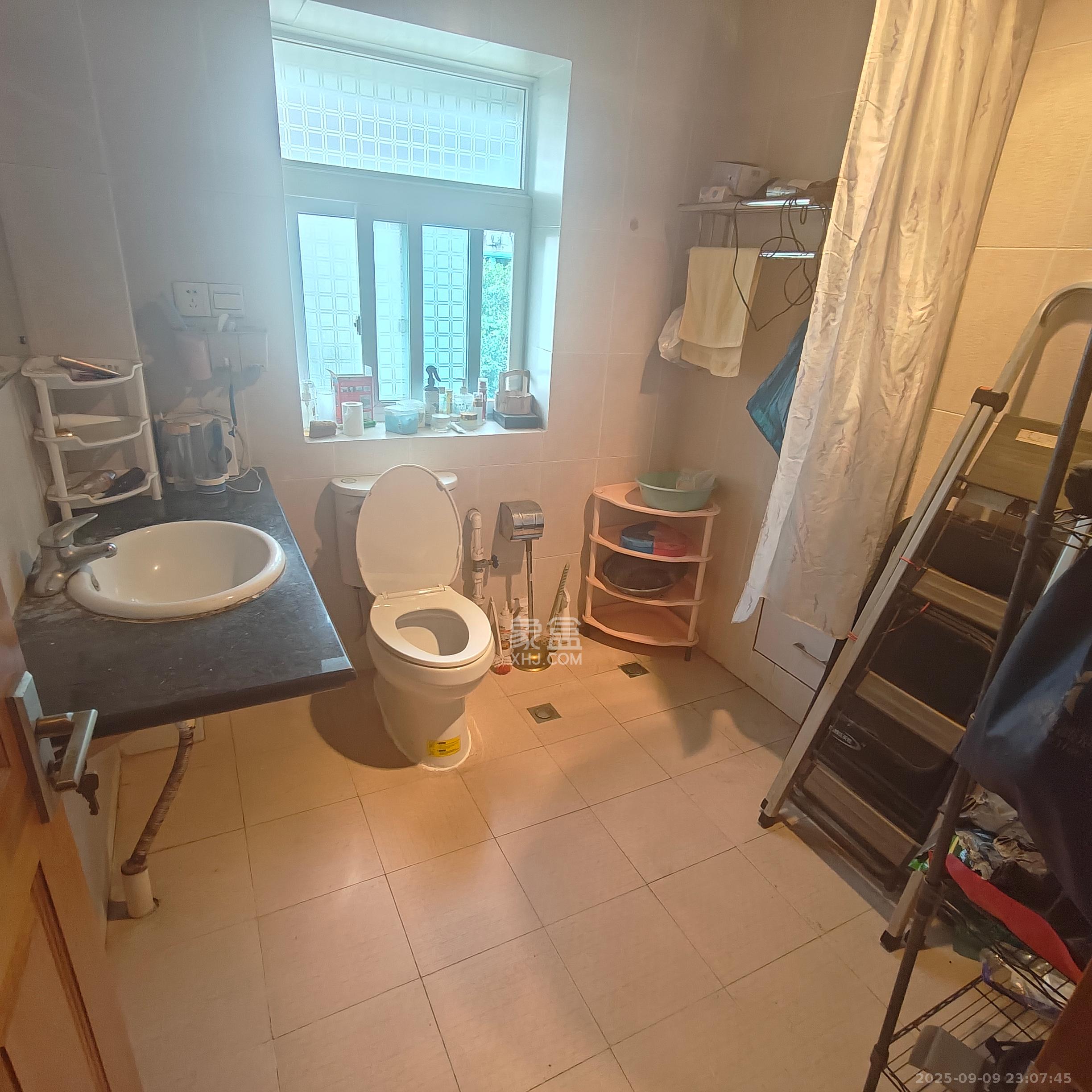 怡荷园  3室2厅1卫    2300.0元/月室内图