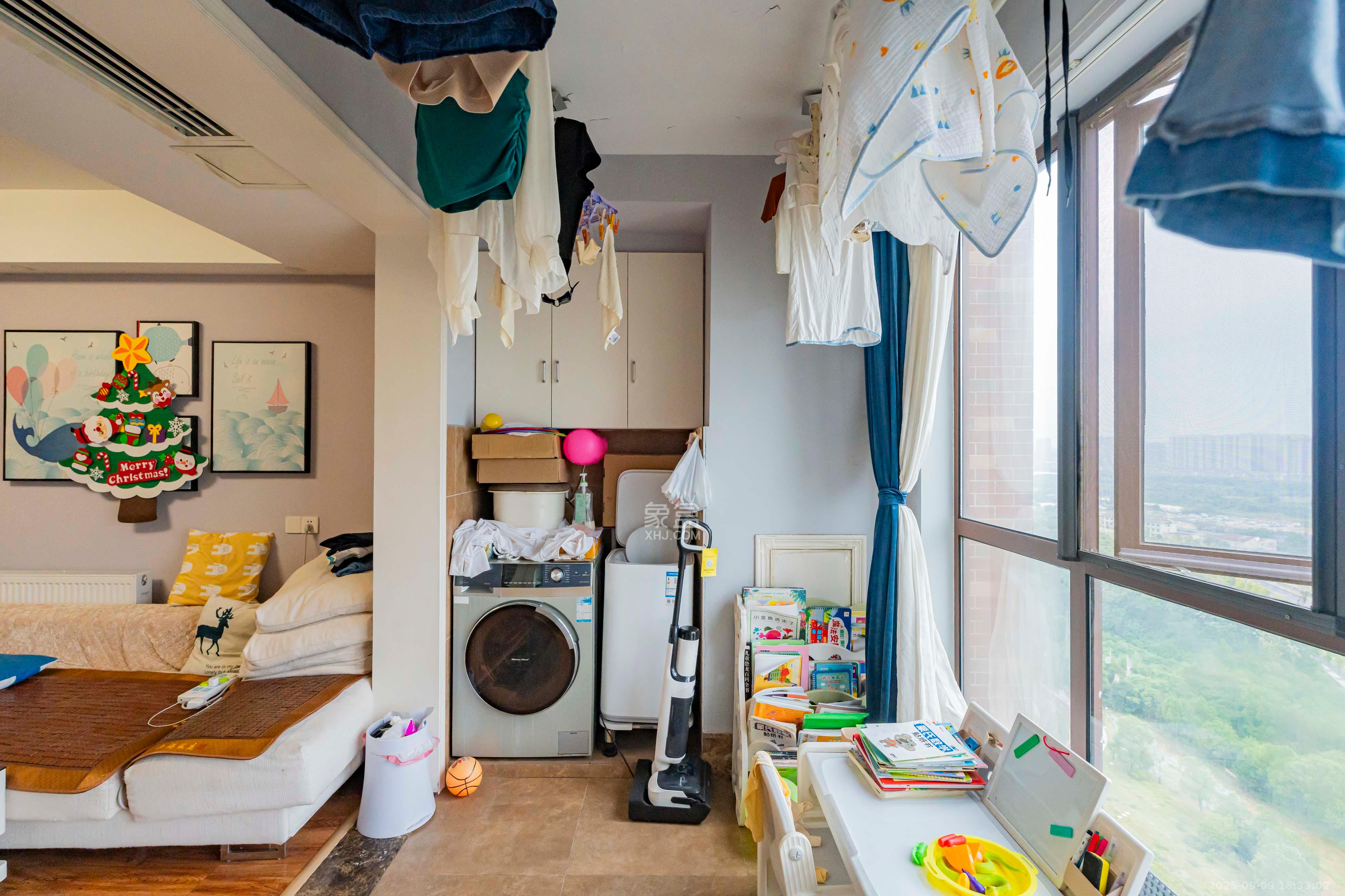 金色溪泉湾 2室2厅1卫 90.0万 金色溪泉湾 2室2厅1卫 90.0万阳台