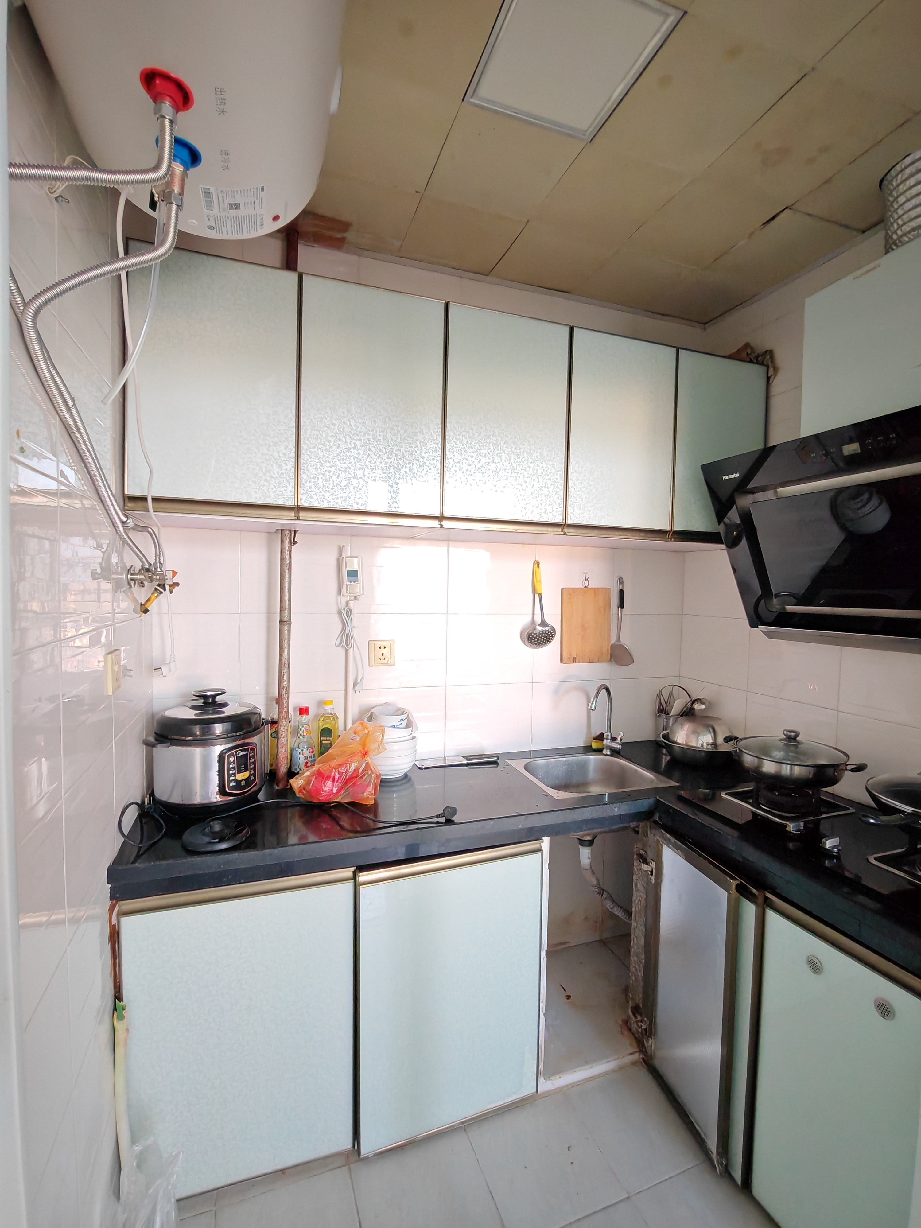 蓝天丽城 2室1厅1卫 1800.0元/月 蓝天丽城 2室1厅1卫 1800.0元/月室内图