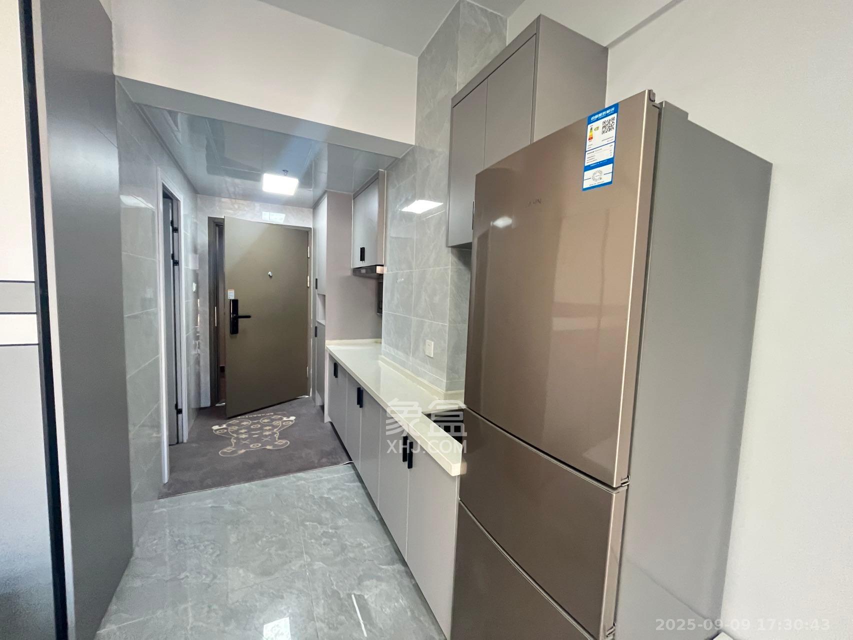 青年才郡(盈安大厦) 1室1厅1卫 1700.0元/月 青年才郡(盈安大厦) 1室1厅1卫 1700.0元/月室内图