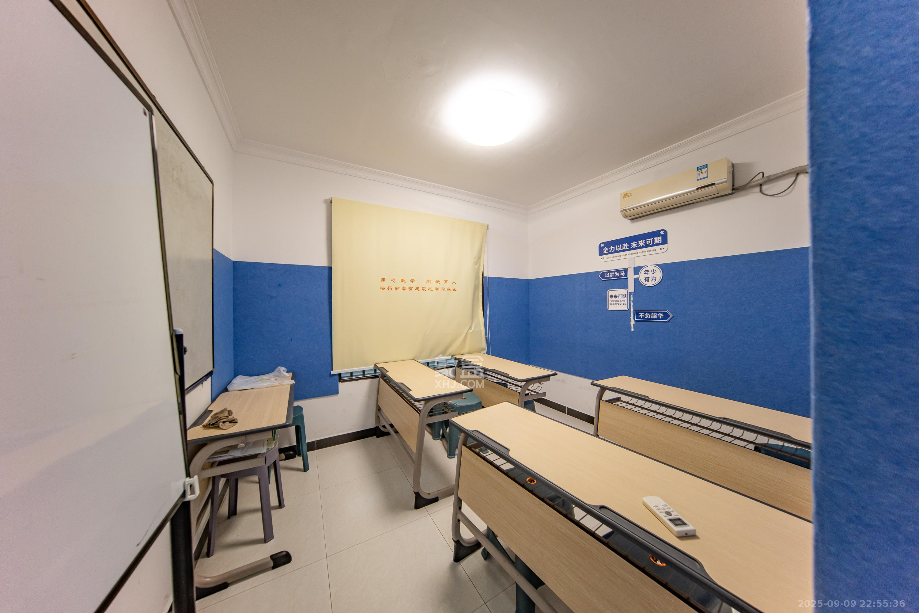 华润橡树湾 4室2厅2卫 90.0万 华润橡树湾 4室2厅2卫 90.0万卧室