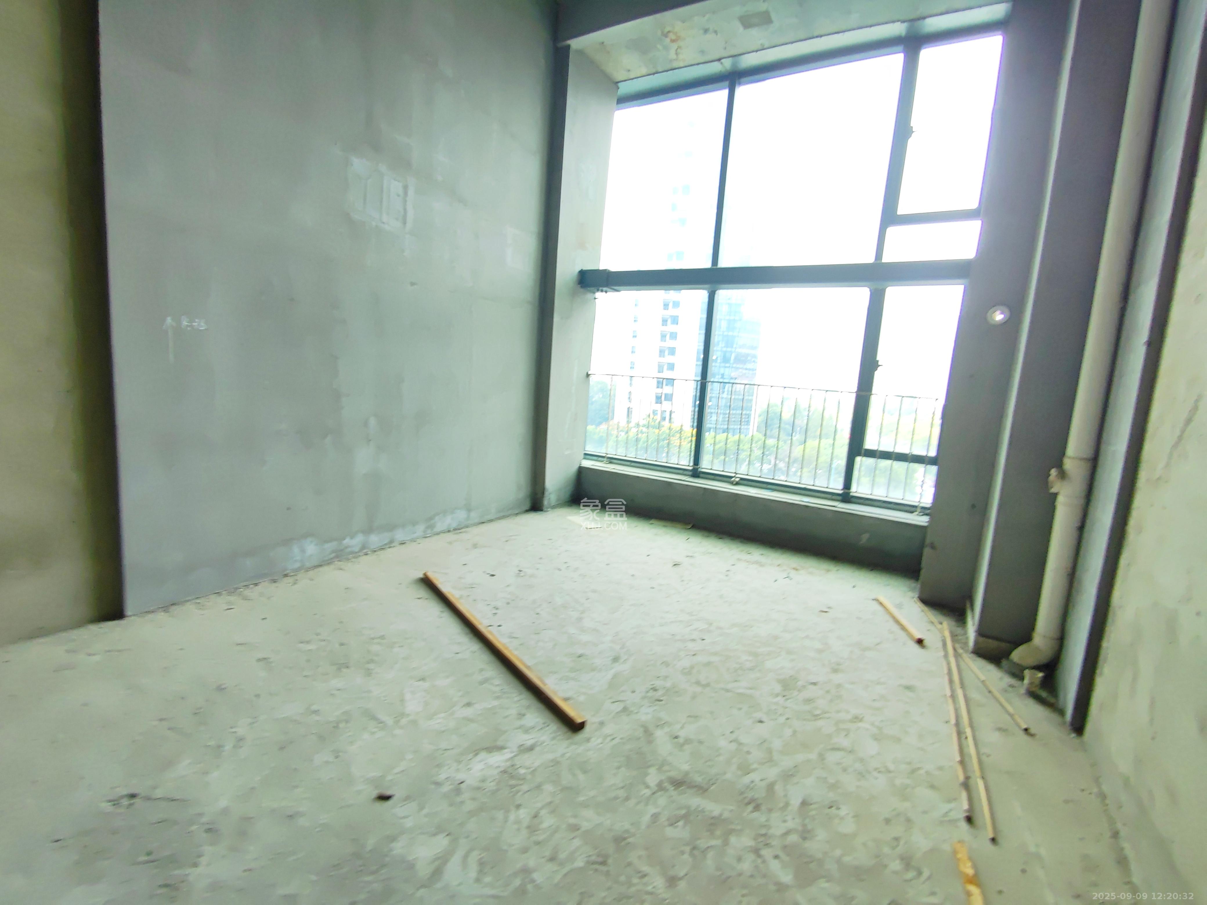 京武浪琴山三期（京武中心）  1室0厅0卫    2000.0元/月室内图