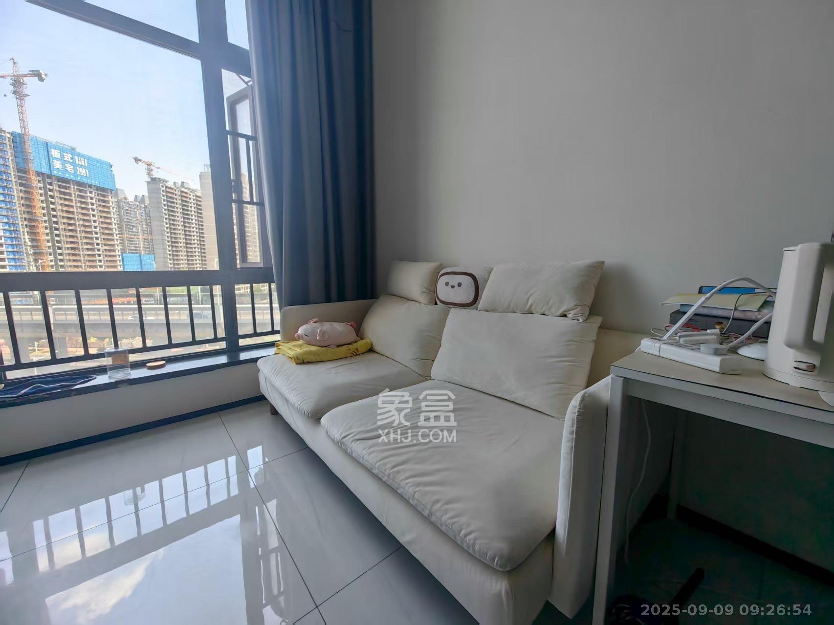 藏珑湖上公馆 2室1厅1卫 2300.0元/月 藏珑湖上公馆 2室1厅1卫 2300.0元/月室内图