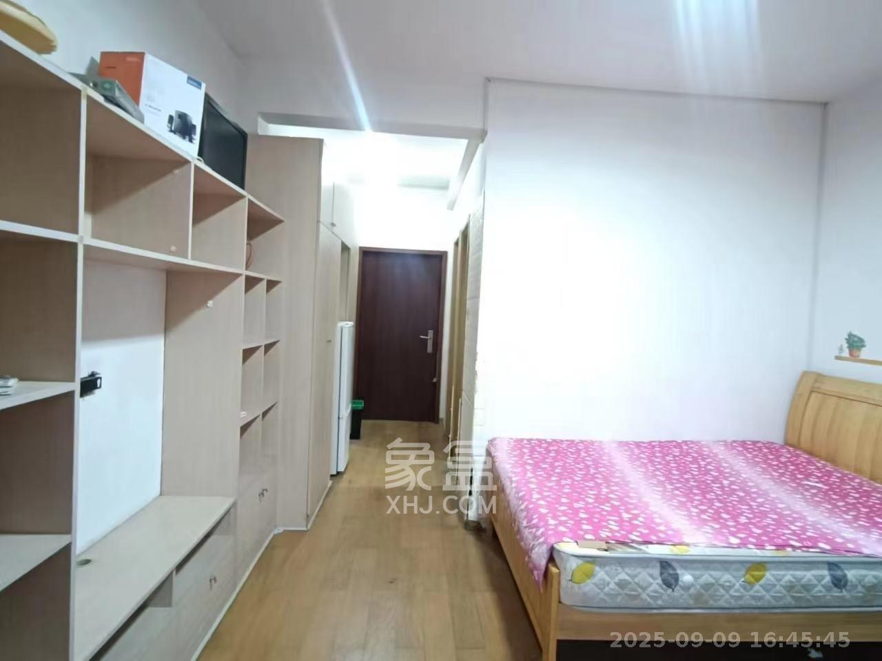 远大麓园  1室0厅1卫    1300.0元/月 远大麓园  1室0厅1卫    1300.0元/月室内图