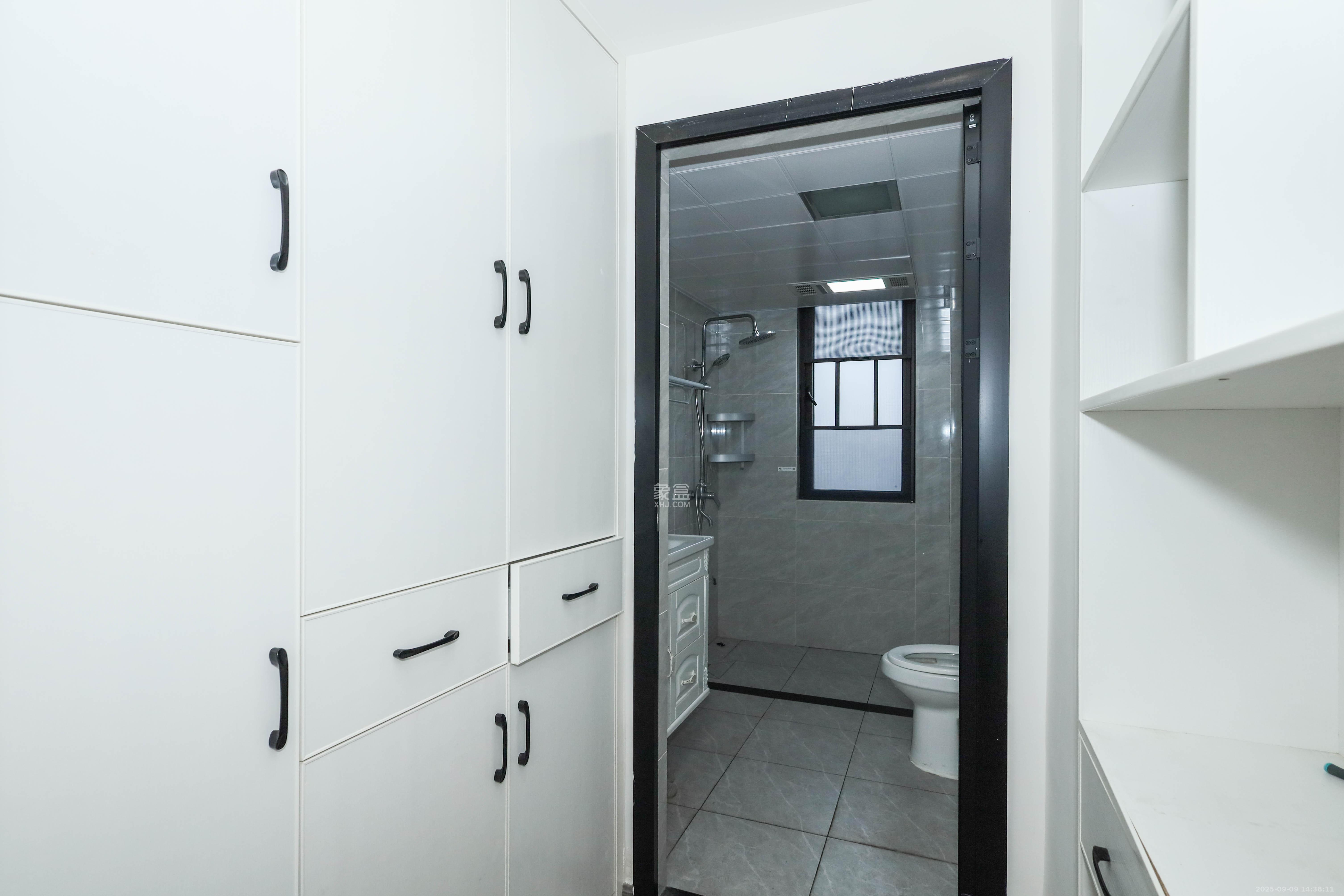 中国铁建梅溪青秀三期  4室2厅2卫    3600.0元/月室内图