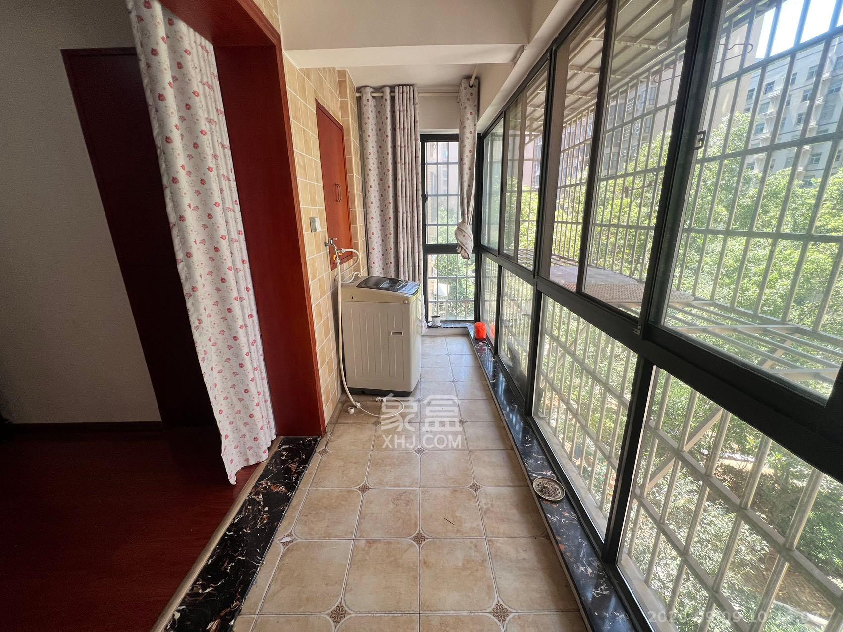 清政园（青政家园）  3室2厅2卫    2000.0元/月室内图