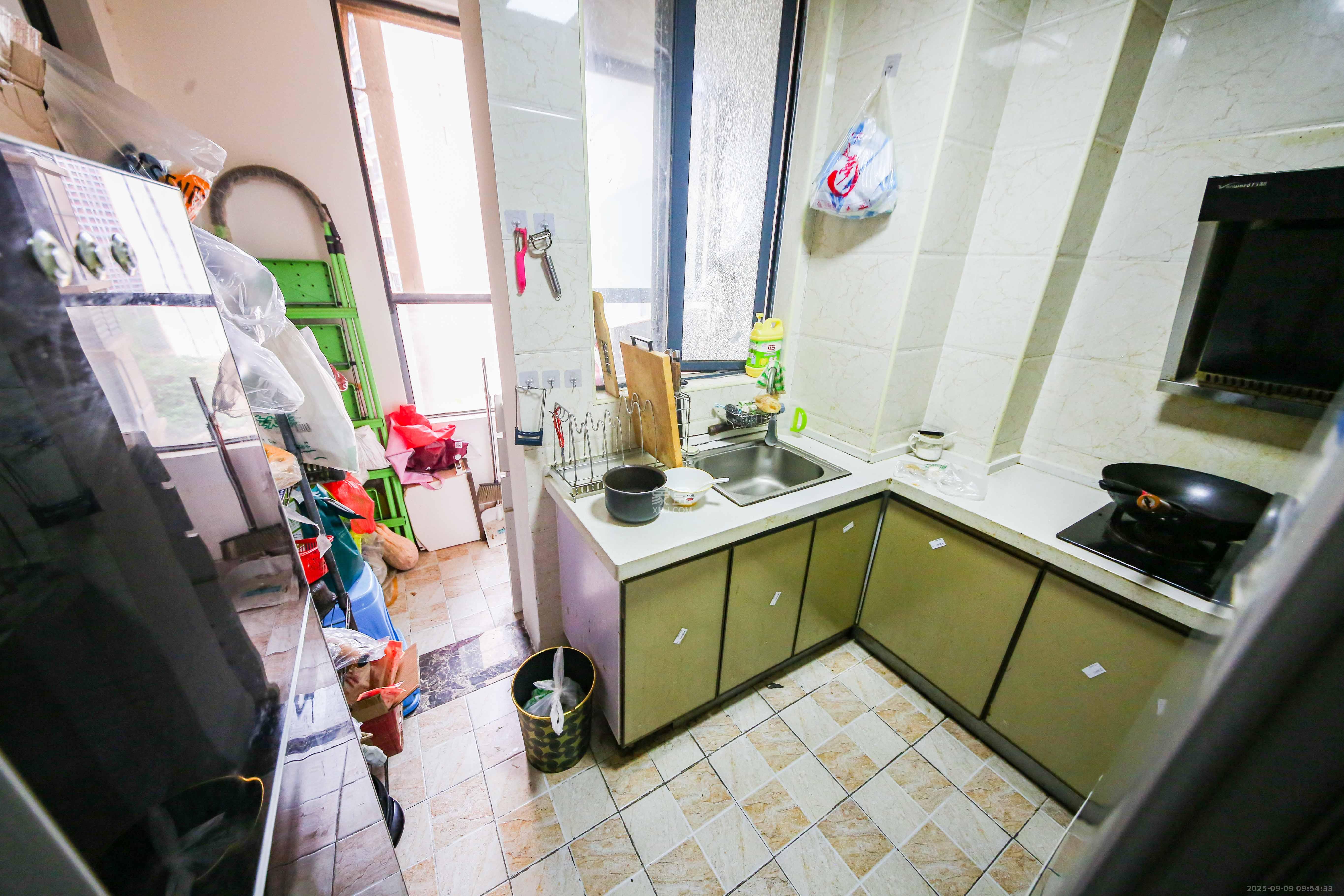 水墨林溪 3室2厅2卫 90.0万 水墨林溪 3室2厅2卫 90.0万厨房