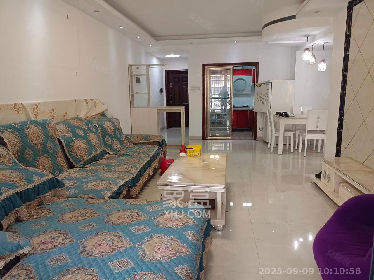 勤诚达新界 3室2厅1卫 2000.0元/月 勤诚达新界 3室2厅1卫 2000.0元/月室内图