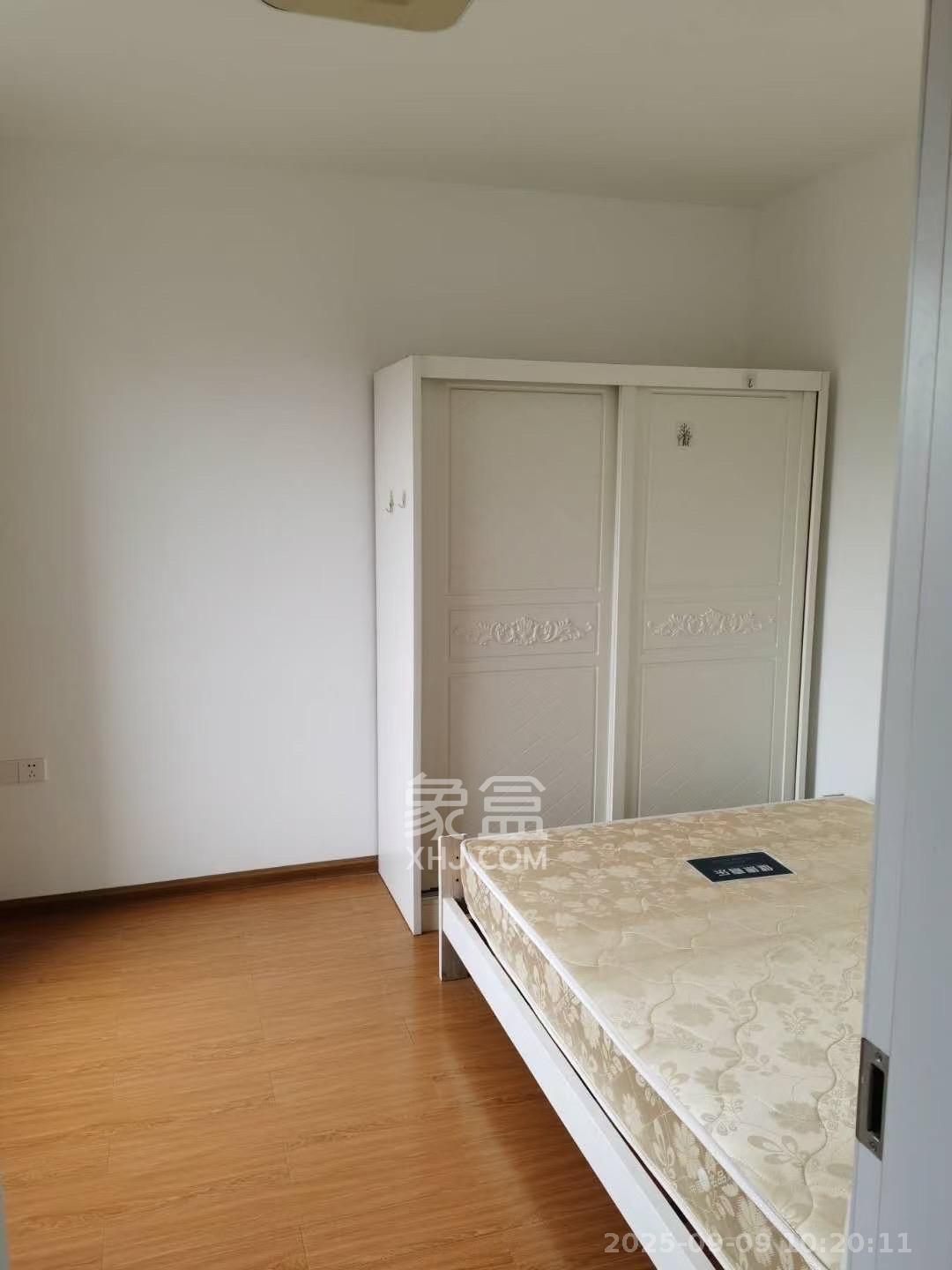 旭辉御府 3室2厅1卫 2000.0元/月 旭辉御府 3室2厅1卫 2000.0元/月室内图