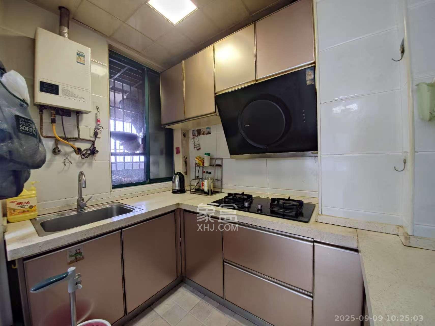 维一星城原山苑 3室2厅1卫 2100.0元/月 维一星城原山苑 3室2厅1卫 2100.0元/月室内图