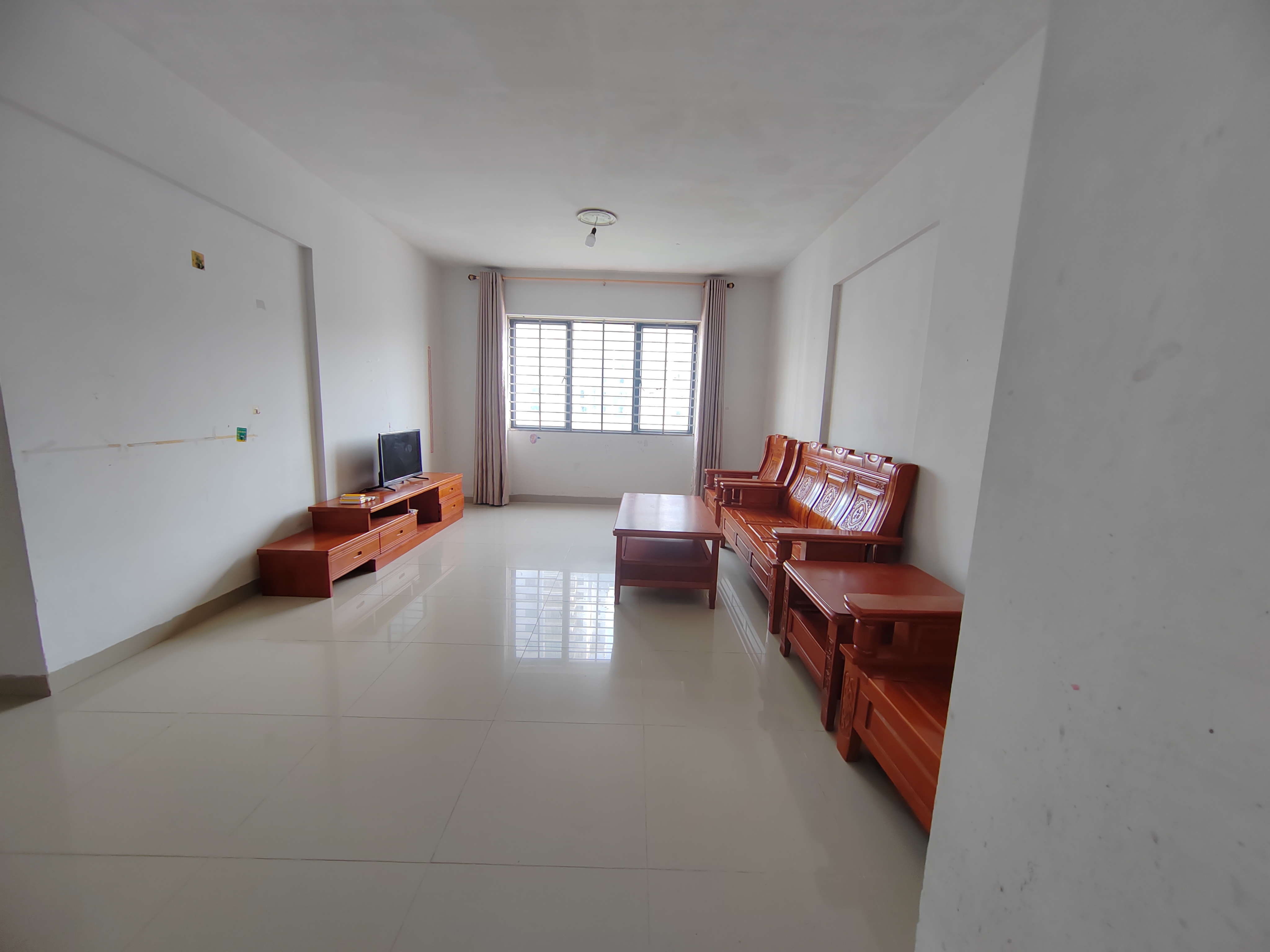 滨涯小区一期（滨涯村一区）  3室2厅1卫    2400.0元/月室内图