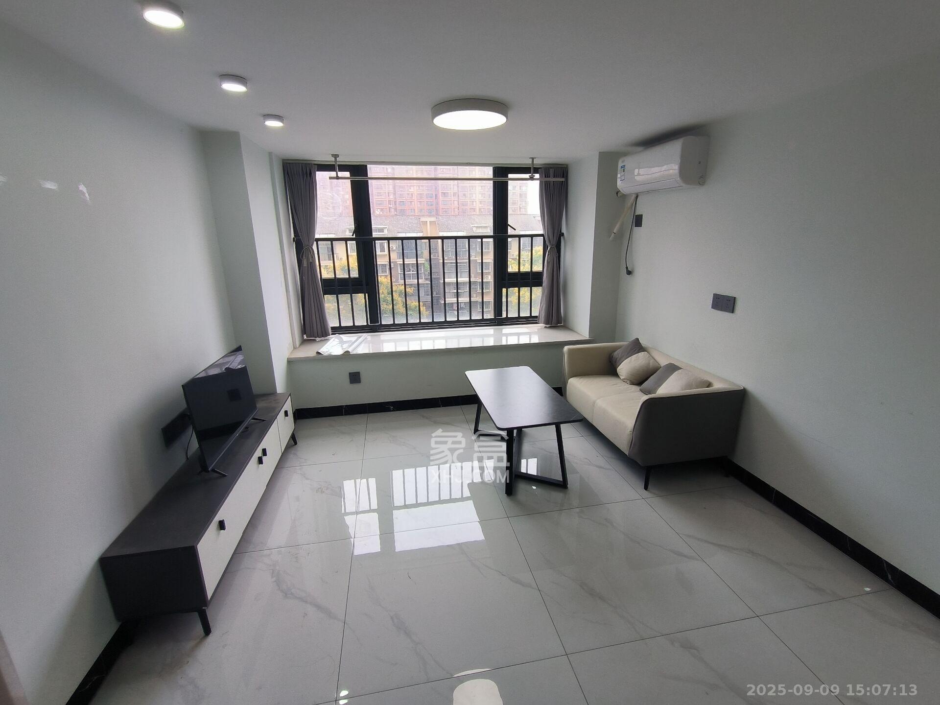 龙湖湘江星座（祺鑫星座公寓）  1室1厅1卫    1850.0元/月户型图