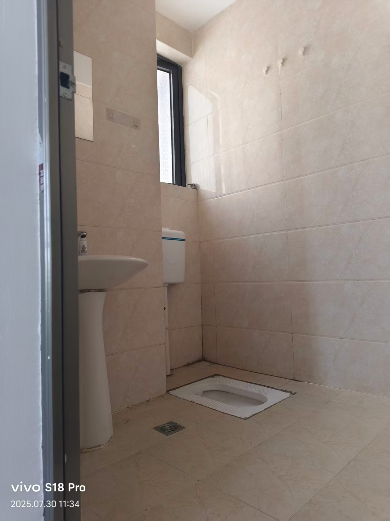 美舍嘉苑一期 3室2厅2卫 2500.0元/月 美舍嘉苑一期 3室2厅2卫 2500.0元/月室内图