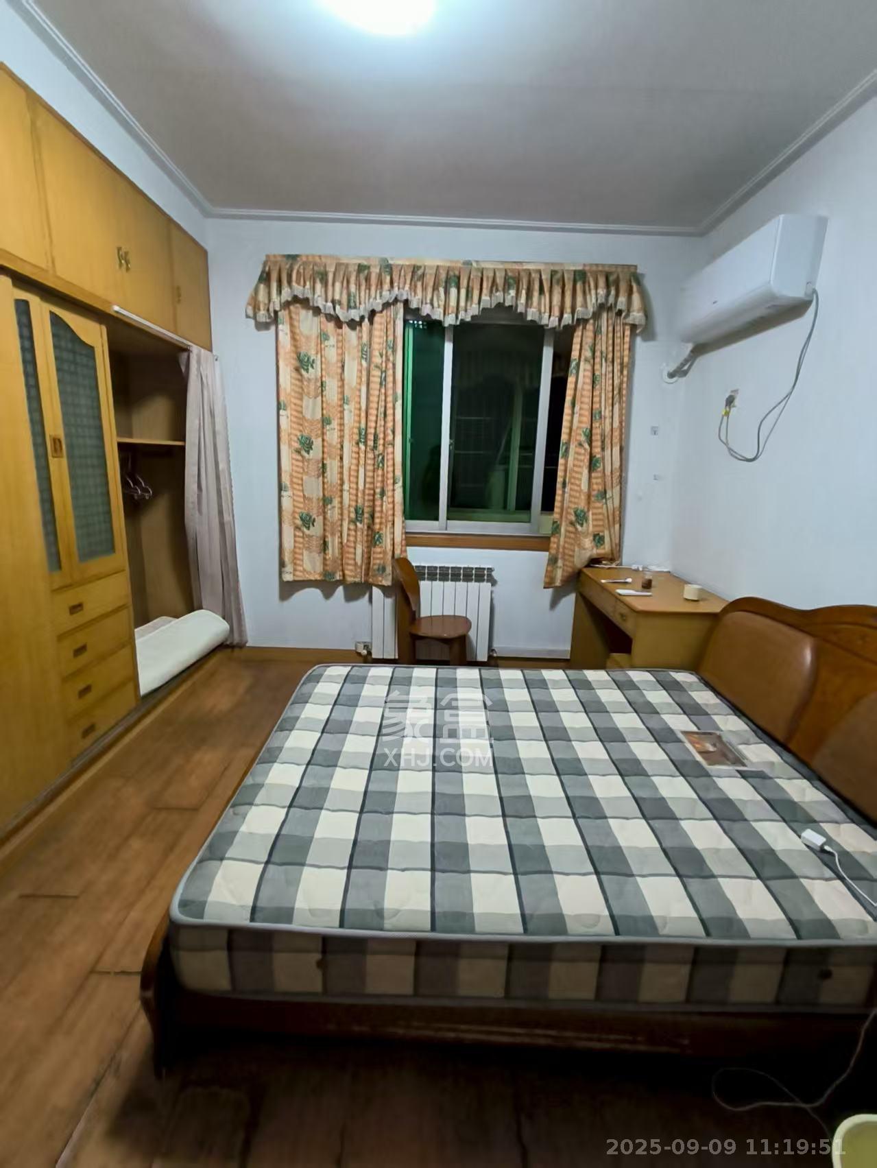 公安分局宿舍  3室2厅2卫    2200.0元/月室内图