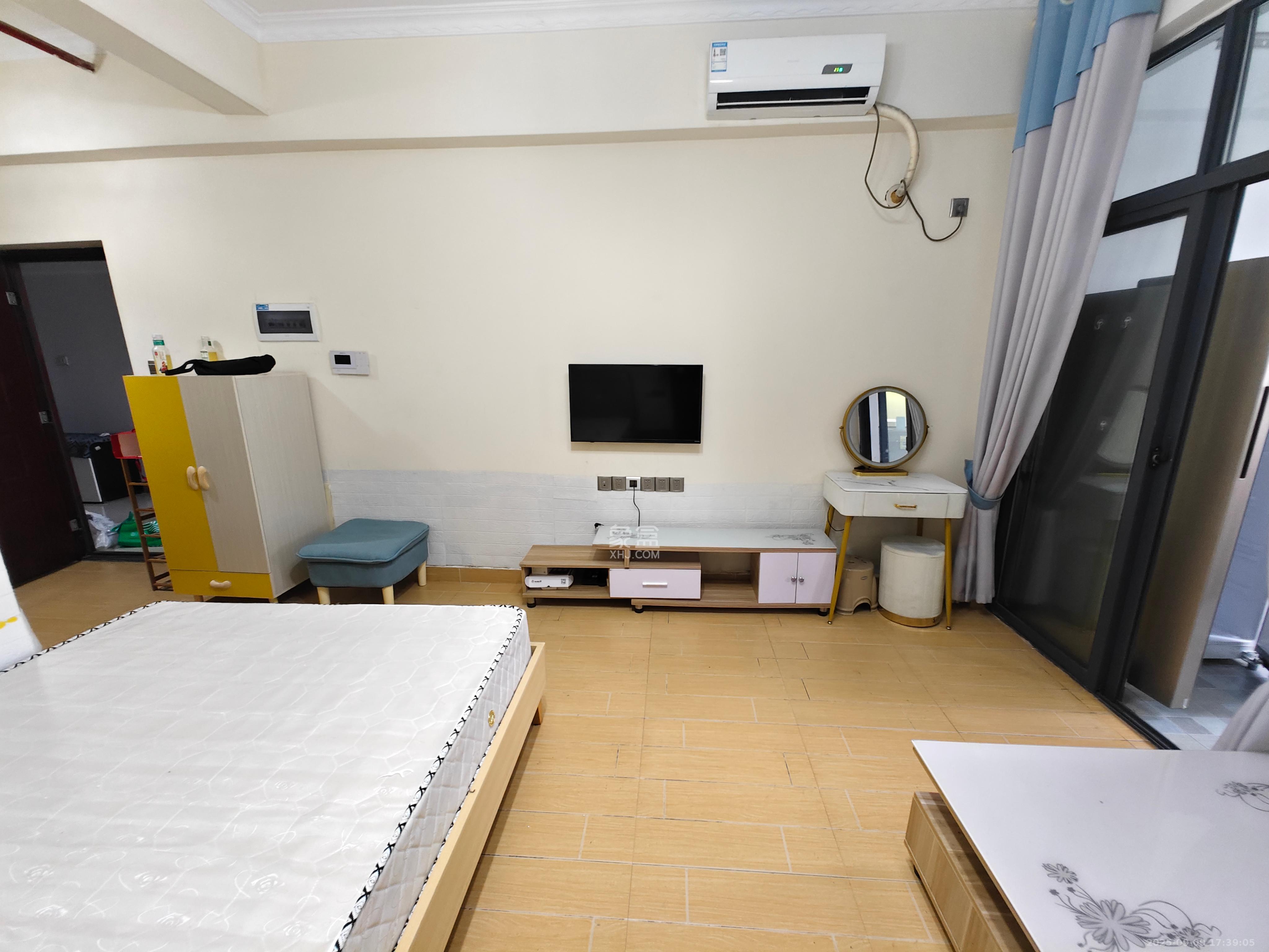 和隆花半里  1室1厅1卫    1700.0元/月室内图