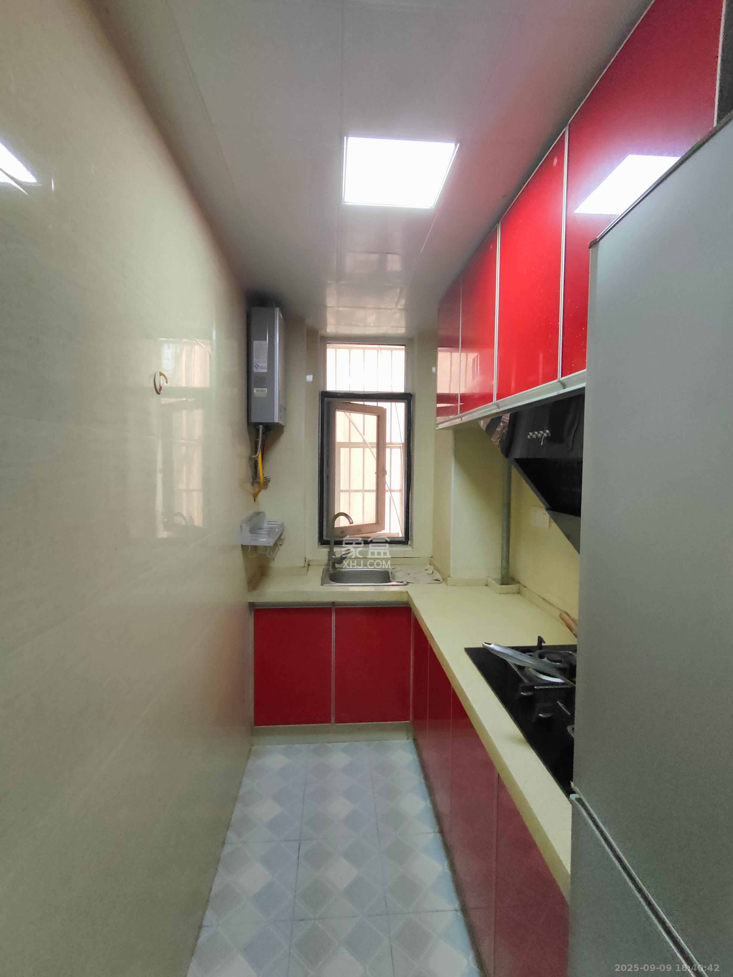 爵士湘  1室1厅1卫    1300.0元/月室内图