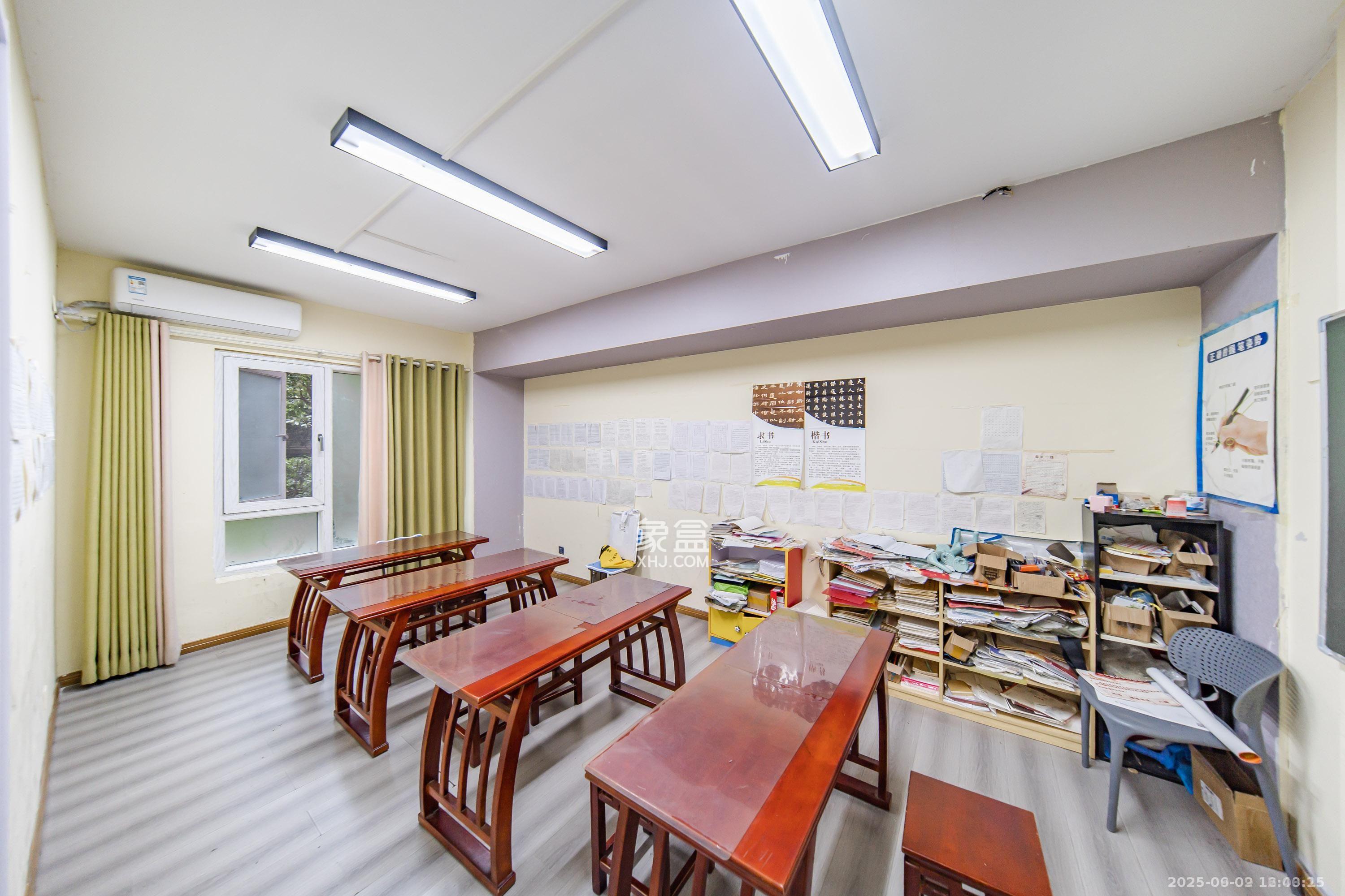 湘熙水郡(观澜海赋家园)  4室2厅2卫    4000.0元/月 湘熙水郡(观澜海赋家园)  4室2厅2卫    4000.0元/月室内图