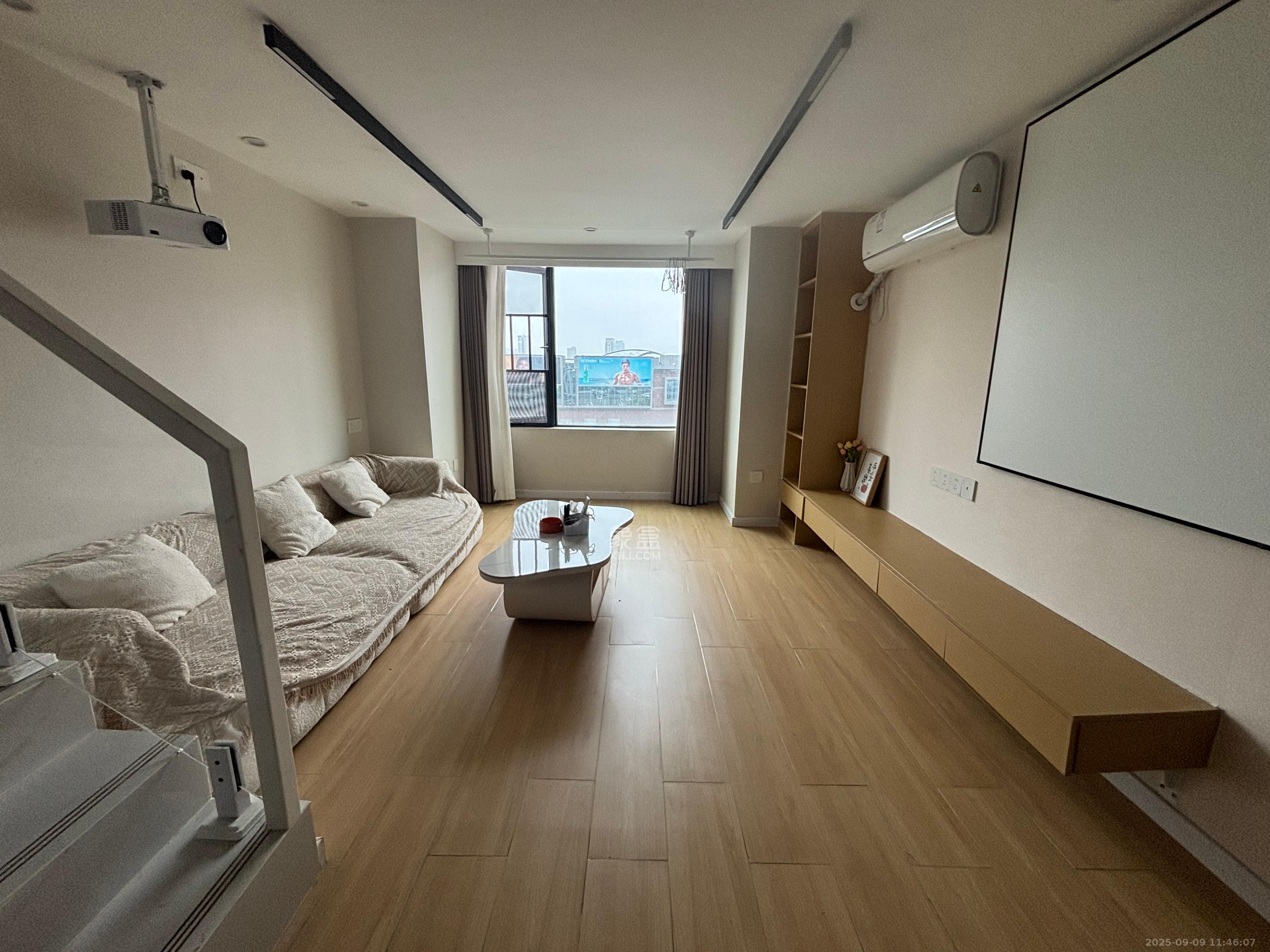 梅溪悦章  2室1厅1卫    2600.0元/月室内图