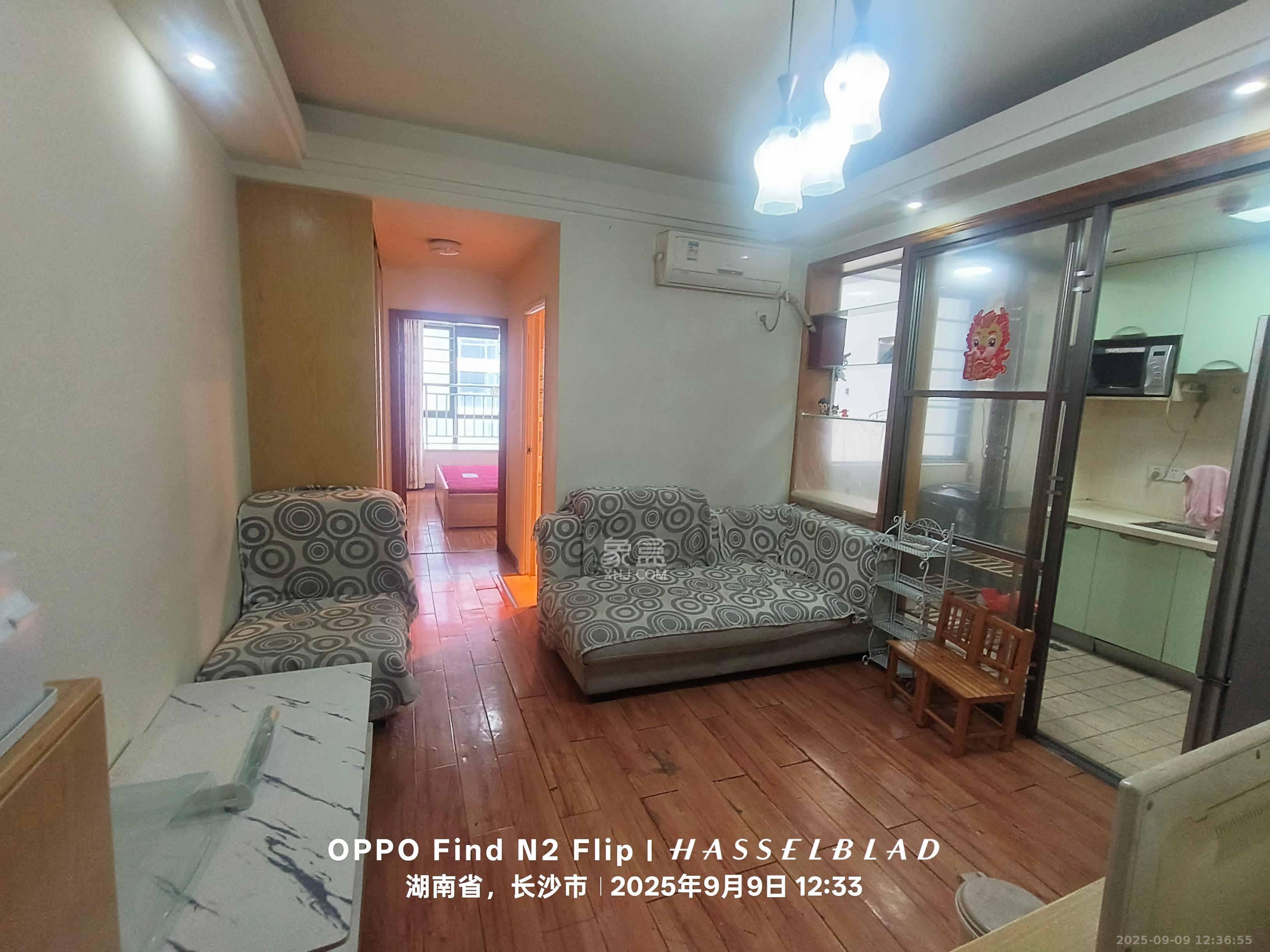 上东辛顿公寓 1室1厅1卫 1500.0元/月 上东辛顿公寓 1室1厅1卫 1500.0元/月室内图