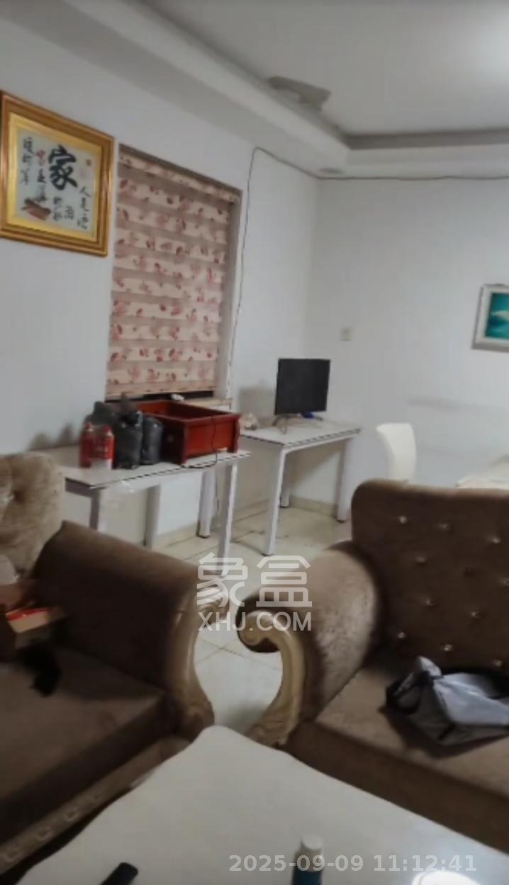 盛地春天里  2室1厅1卫    1600.0元/月 盛地春天里  2室1厅1卫    1600.0元/月室内图