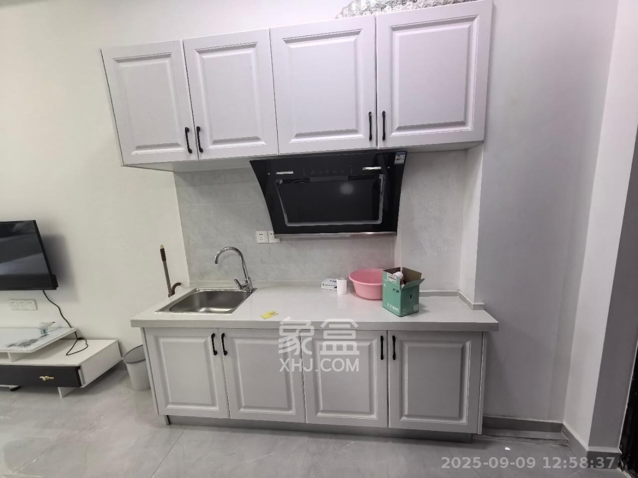 裕天国际商汇中心  1室1厅1卫    1300.0元/月室内图