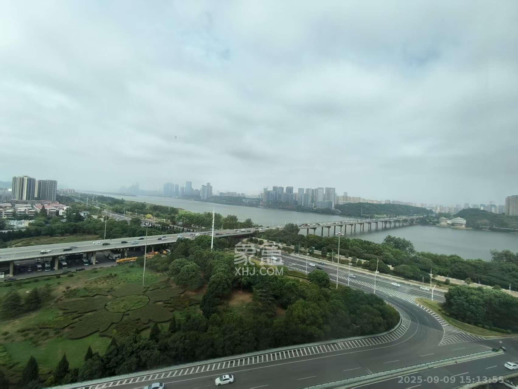 兰亭湾畔 1室1厅1卫 5500.0元/月 兰亭湾畔 1室1厅1卫 5500.0元/月小区图