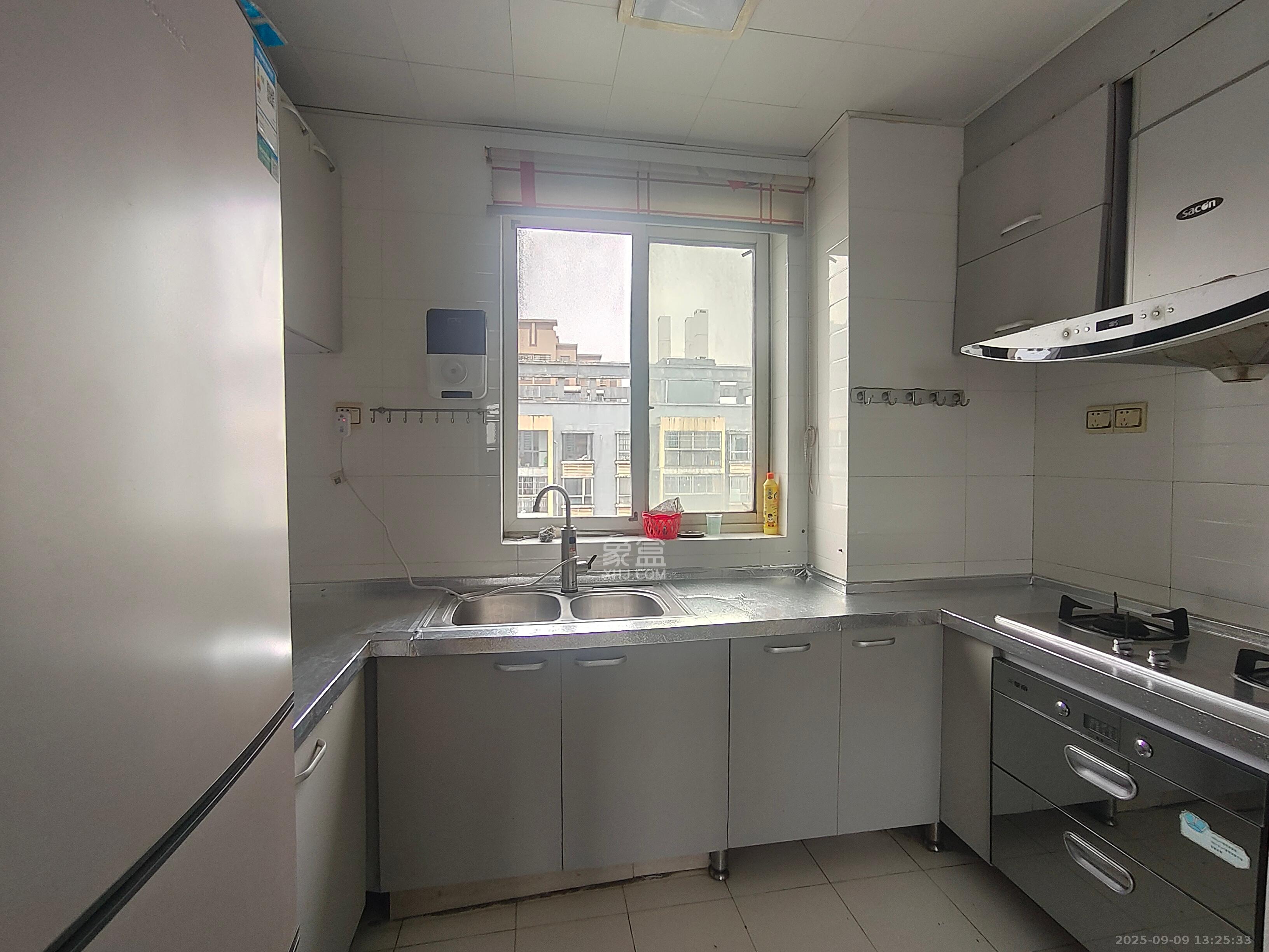 柠檬丽都 2室2厅1卫 2200.0元/月 柠檬丽都 2室2厅1卫 2200.0元/月室内图