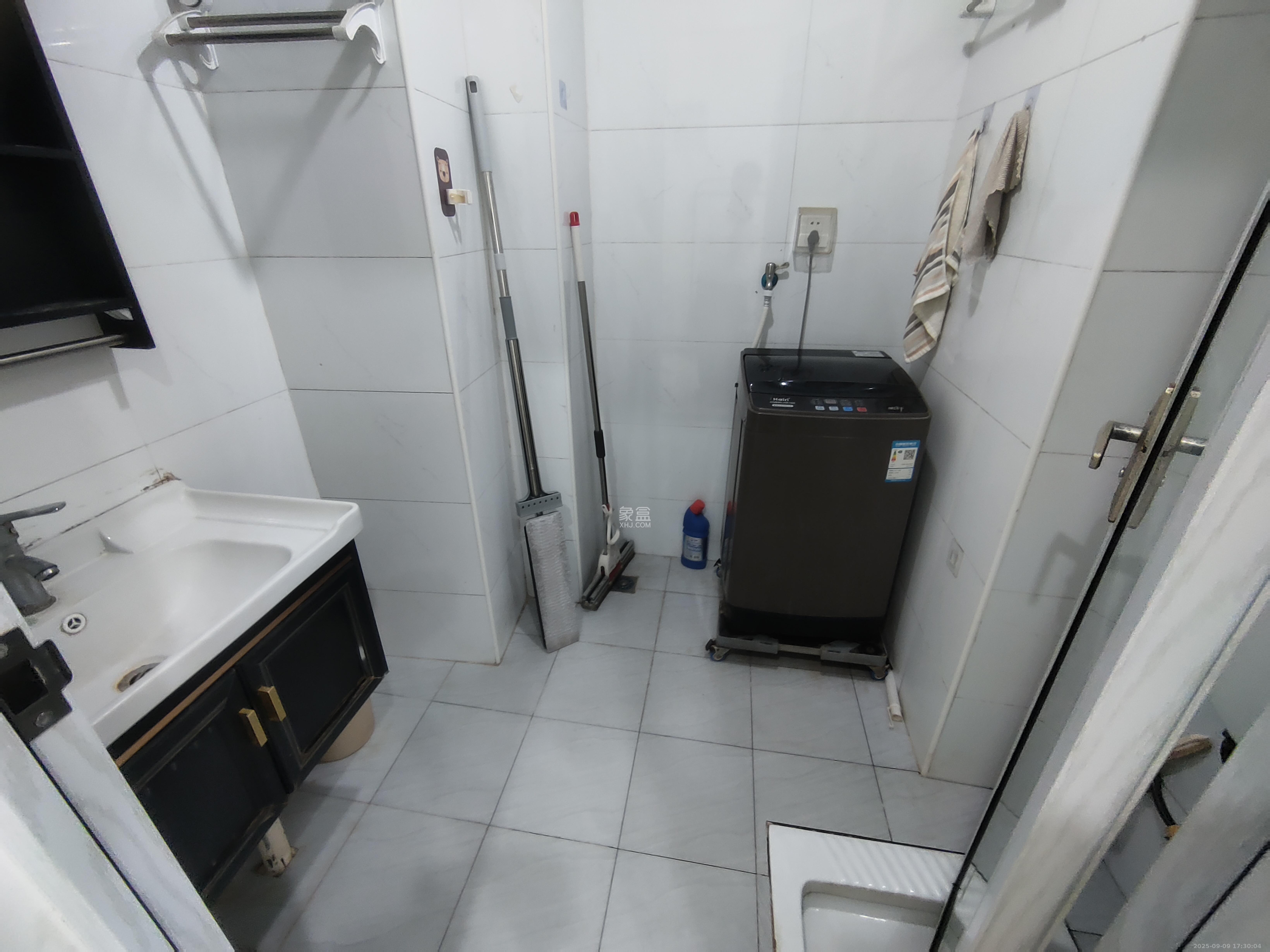 明发国际城  1室1厅1卫    1300.0元/月 明发国际城  1室1厅1卫    1300.0元/月室内图