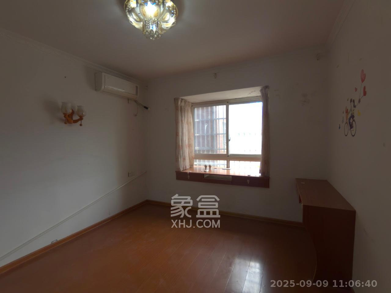 三城花苑(一,二,三期)  2室2厅1卫    1200.0元/月 三城花苑(一,二,三期)  2室2厅1卫    1200.0元/月室内图