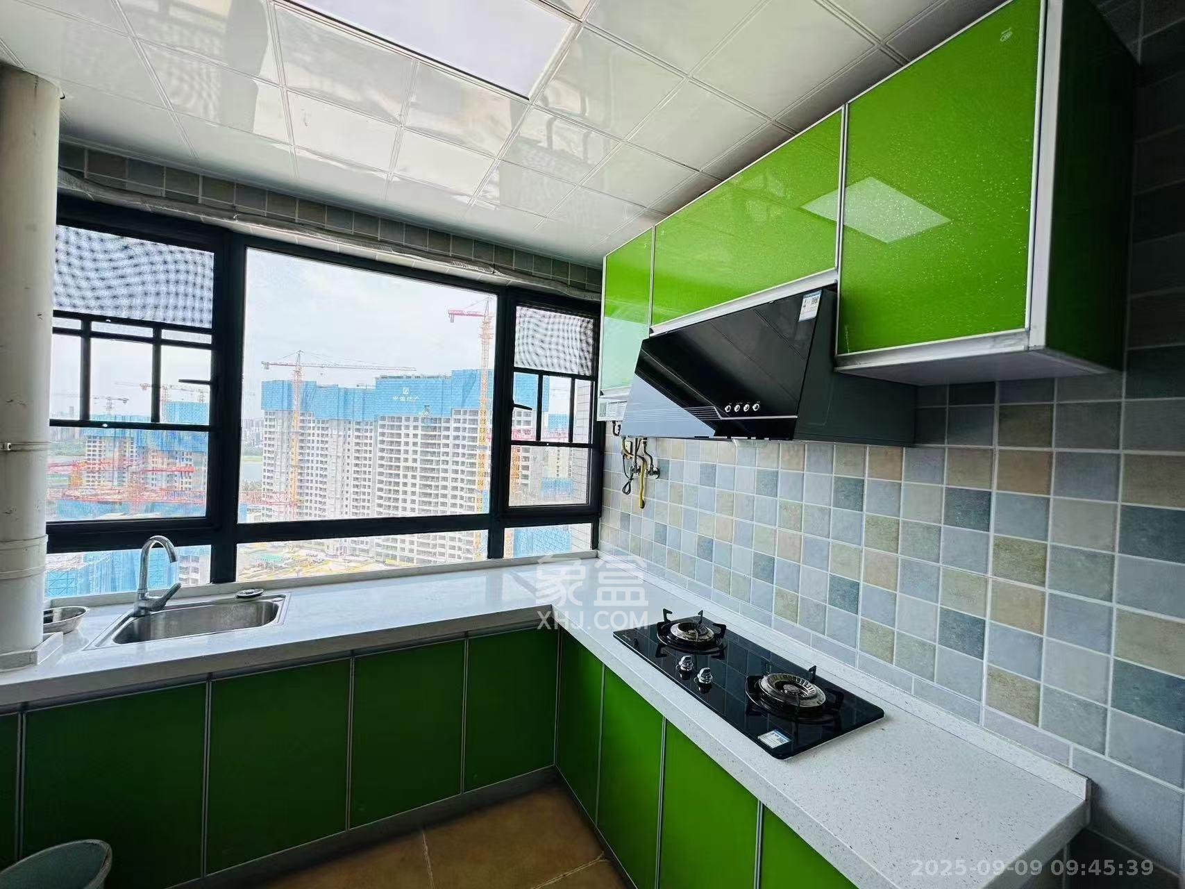 泰龙华府  2室1厅1卫    1600.0元/月 泰龙华府  2室1厅1卫    1600.0元/月室内图