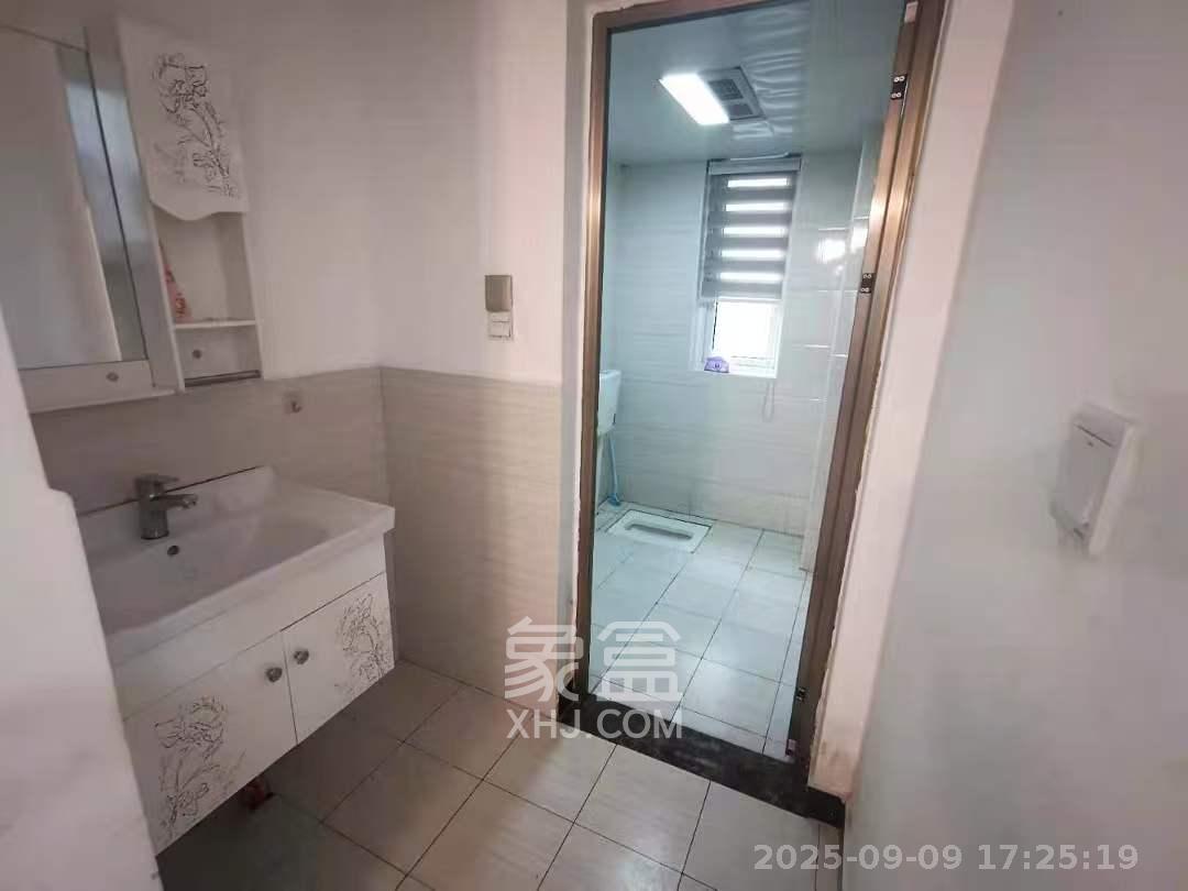 金科世界城 4室2厅2卫 2300.0元/月 金科世界城 4室2厅2卫 2300.0元/月室内图