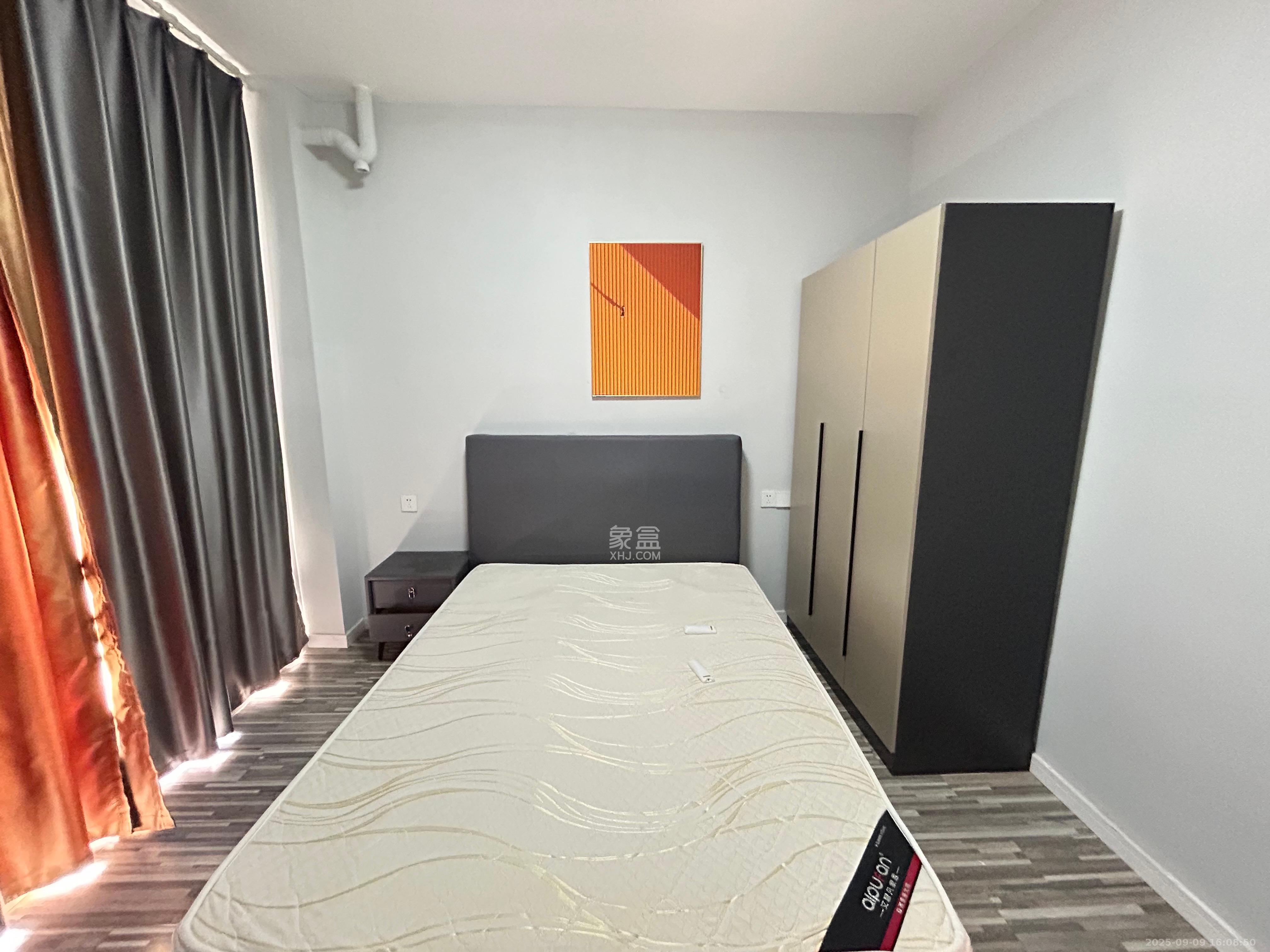 润和湘江天地C区  2室2厅2卫    3300.0元/月室内图