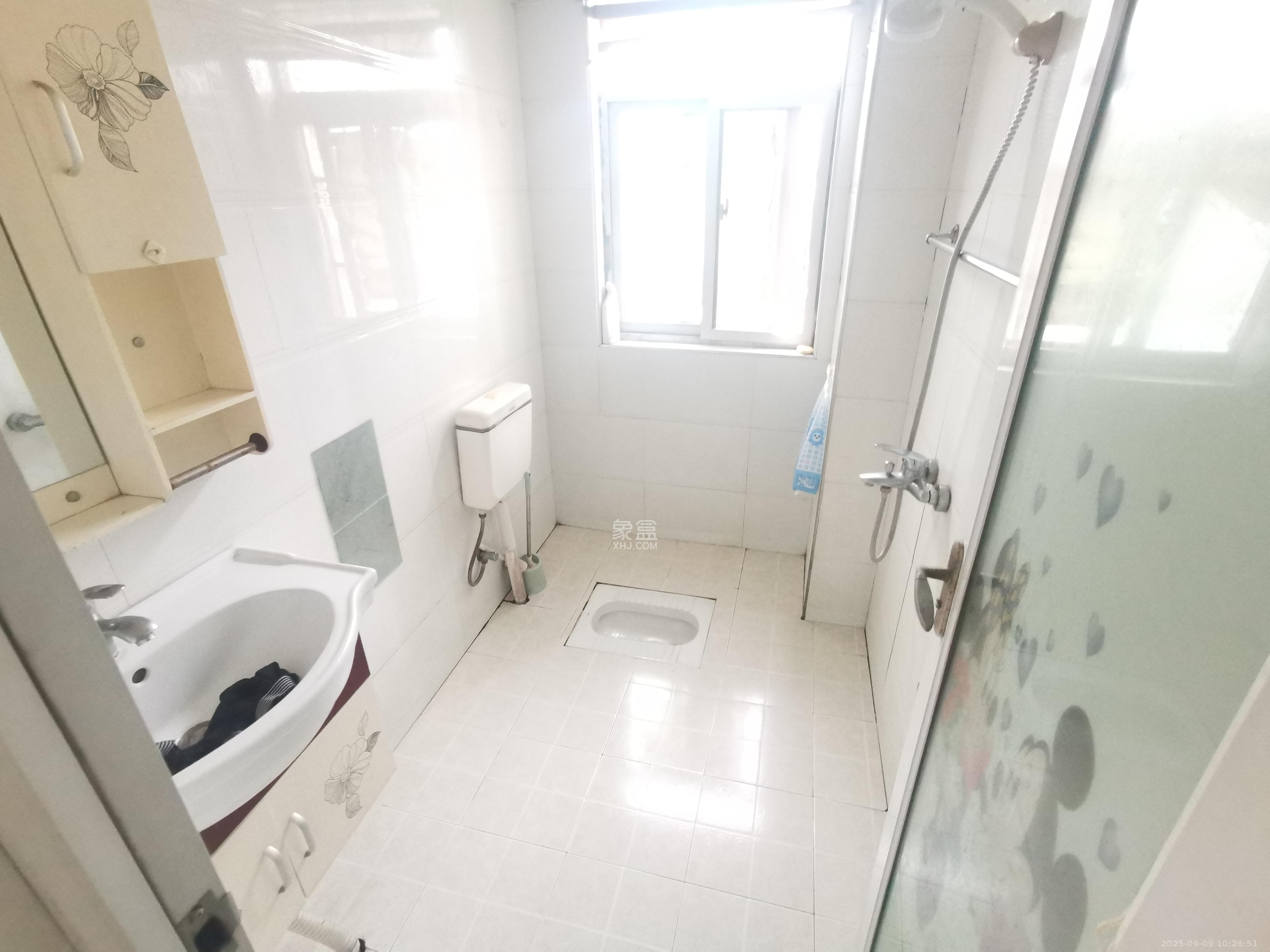 白田佳苑 2室2厅1卫 1600.0元/月 白田佳苑 2室2厅1卫 1600.0元/月室内图